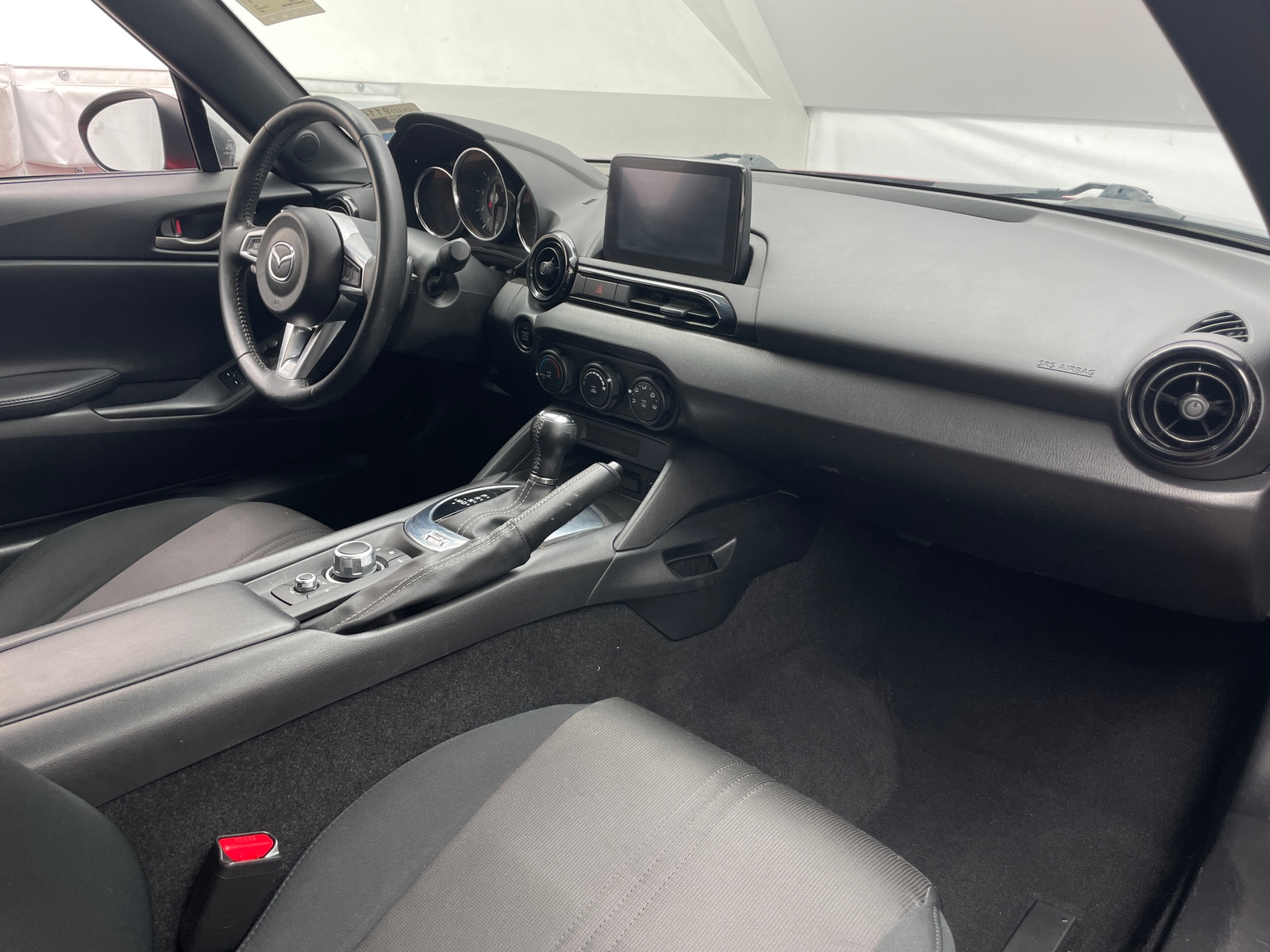 Thumbnail: 2021 Mazda MX-5 Miata - 3