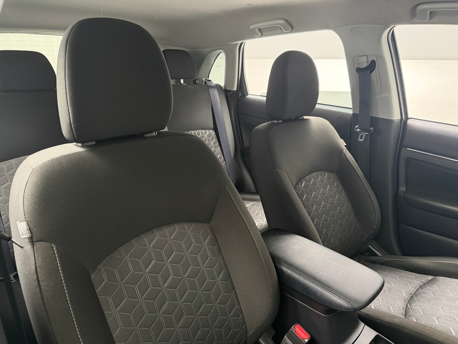 Thumbnail: 2021 Mitsubishi Outlander Sport - 2