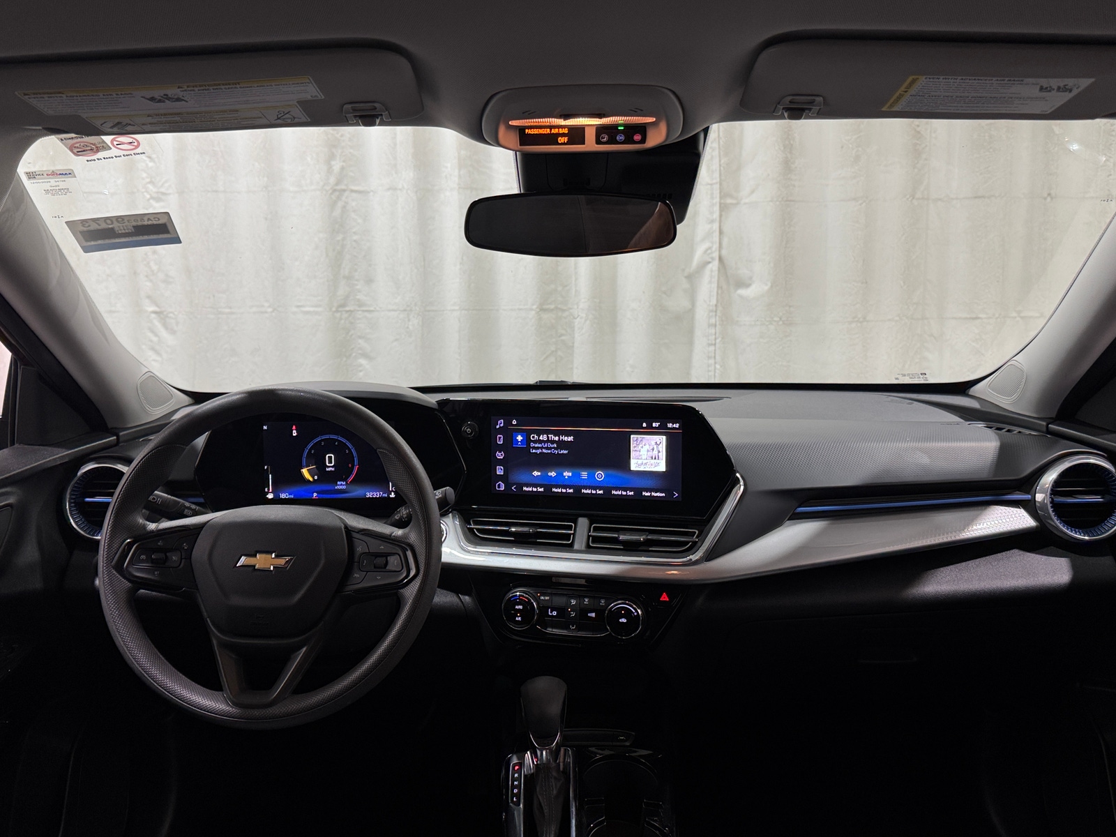 Thumbnail: 2025 Chevrolet Trax - 2