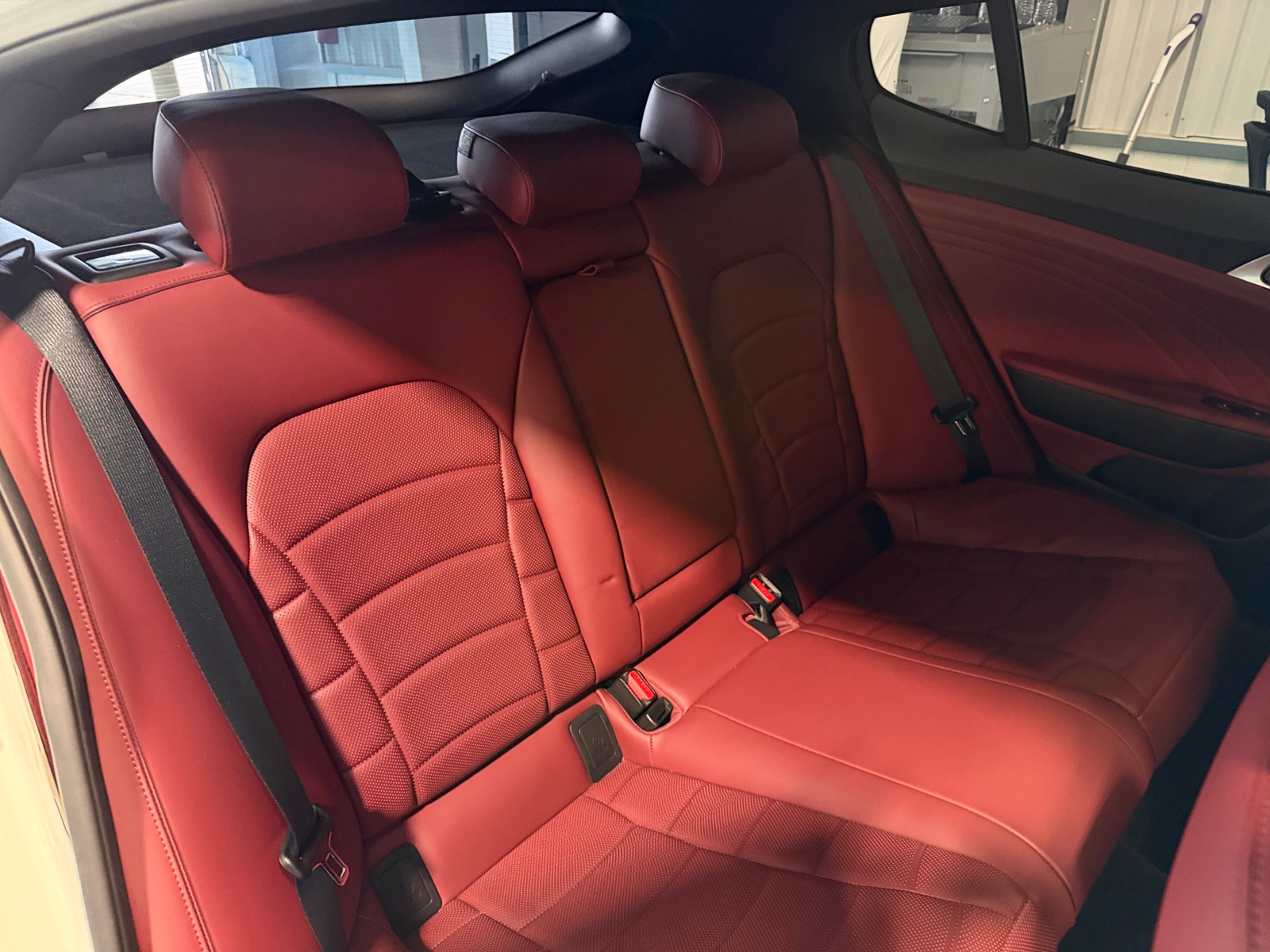 Thumbnail: 2022 Kia Stinger - 5