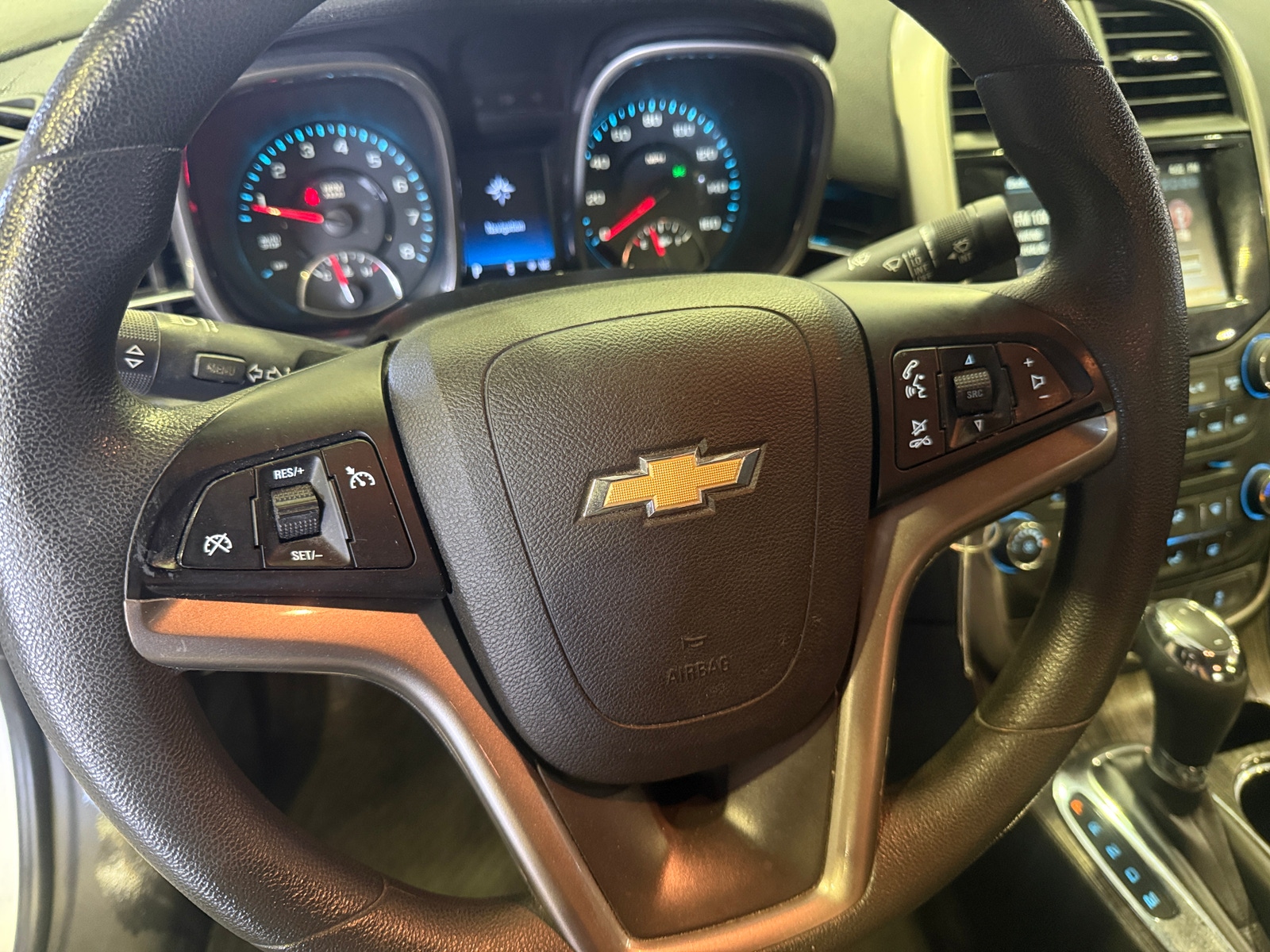 Thumbnail: 2016 Chevrolet Malibu - 4