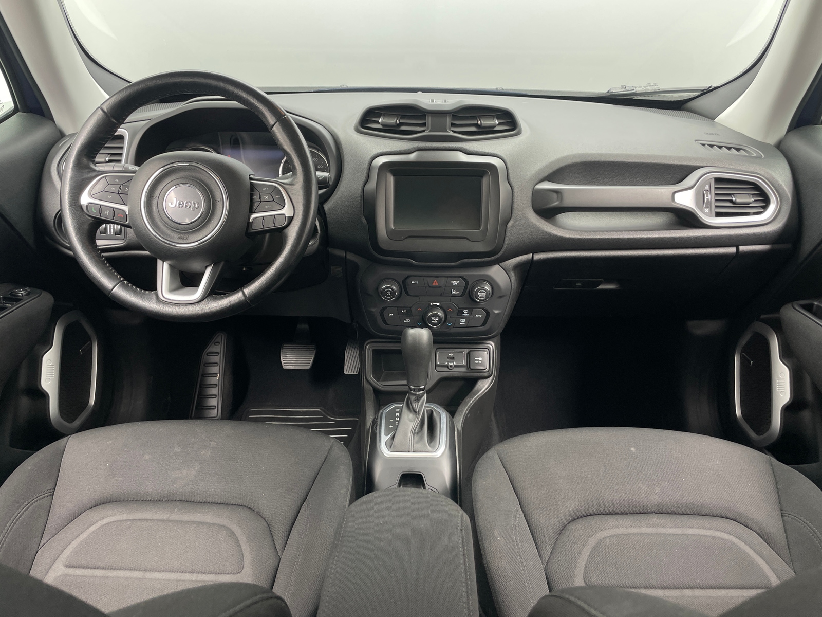 Thumbnail: 2021 Jeep Renegade - 3