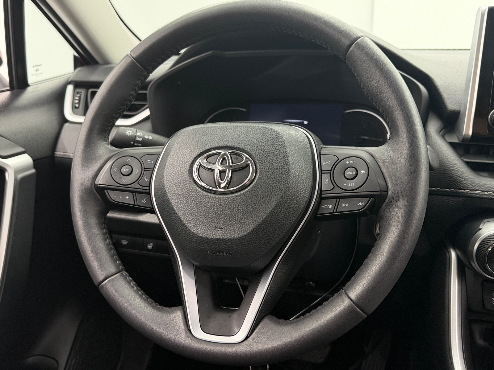 Thumbnail: 2023 Toyota RAV4 - 5