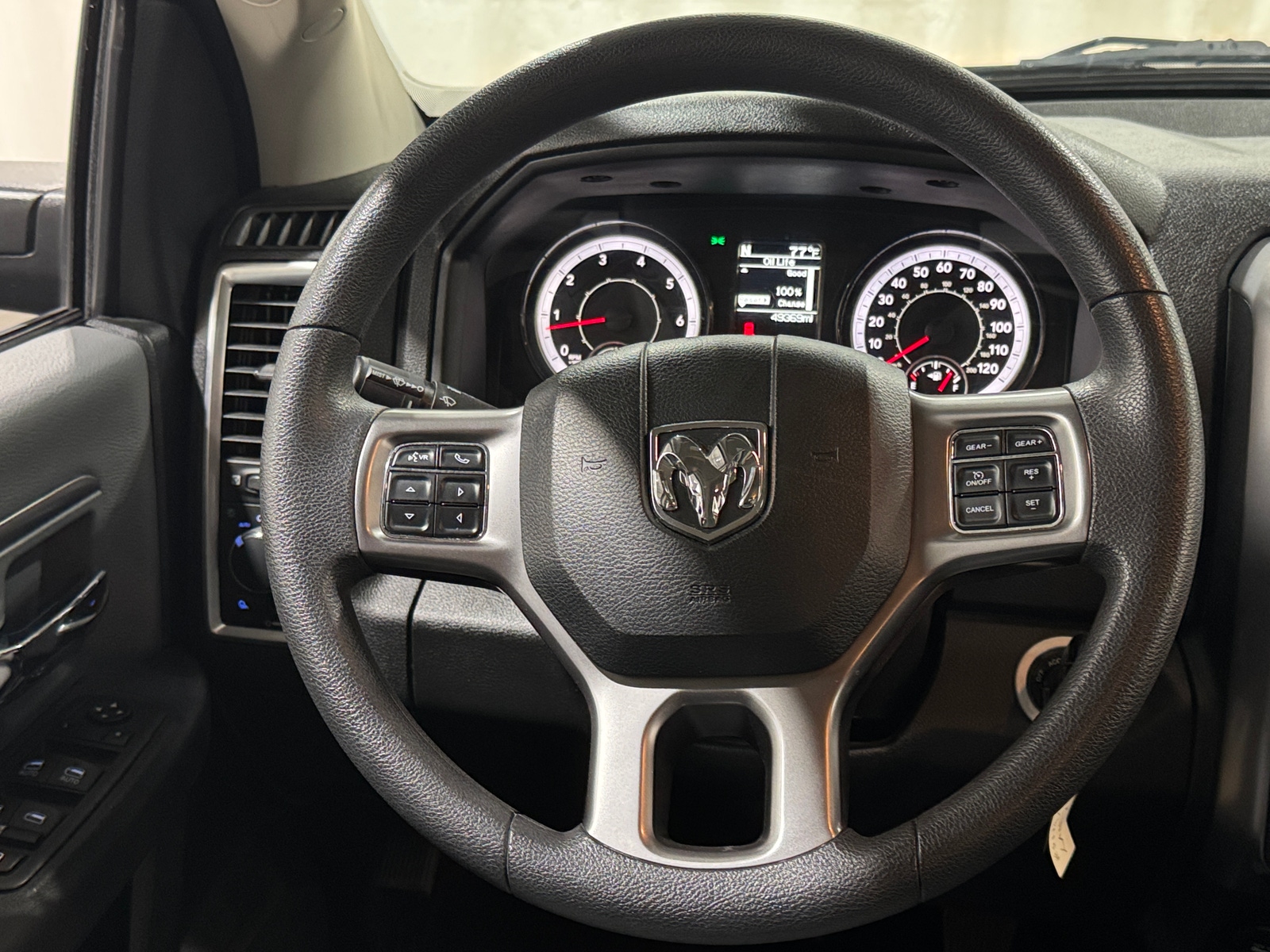 Thumbnail: 2024 RAM 1500 Classic - 5