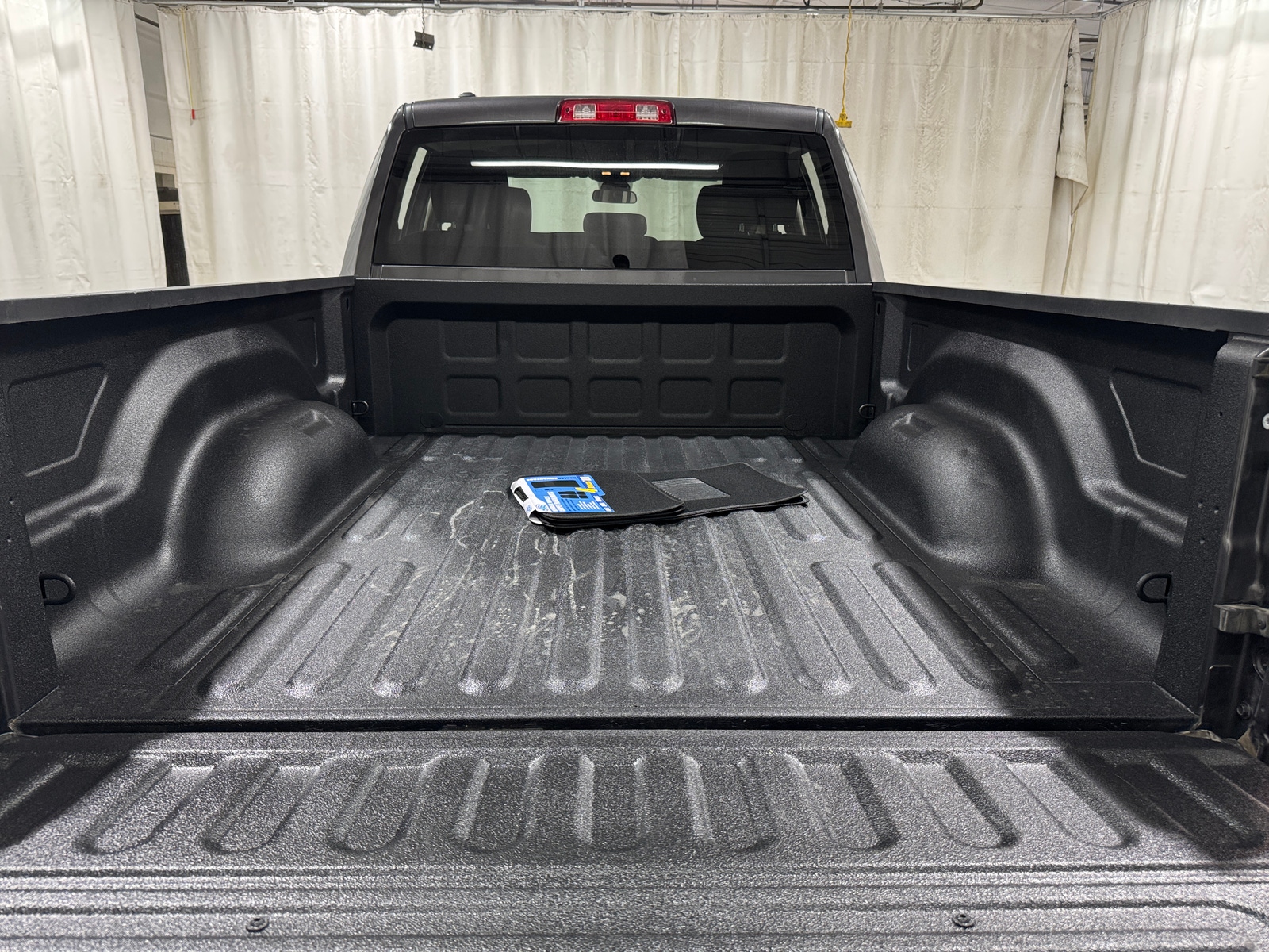 Thumbnail: 2024 RAM 1500 Classic - 7