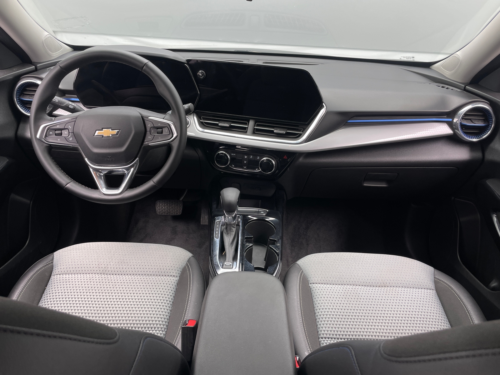 Thumbnail: 2025 Chevrolet Trax - 2