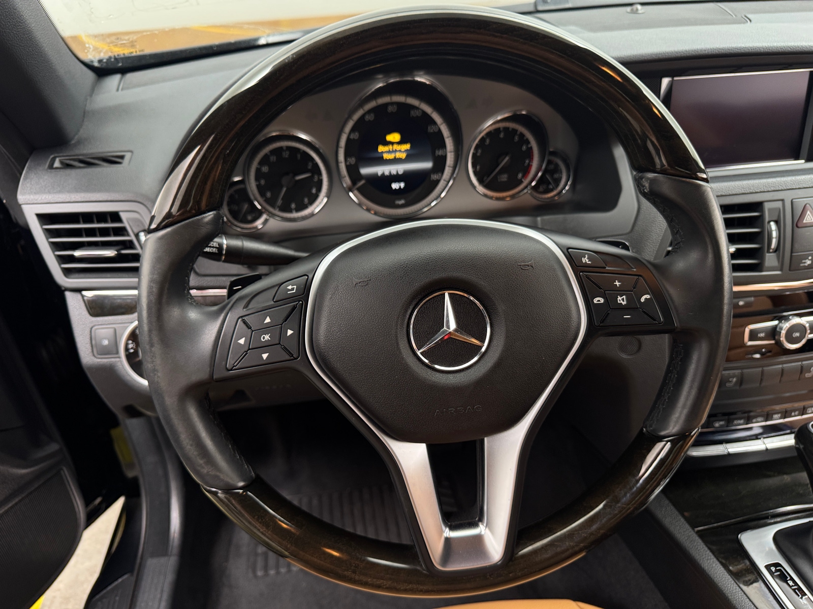 Thumbnail: 2013 Mercedes-Benz E-Class - 4