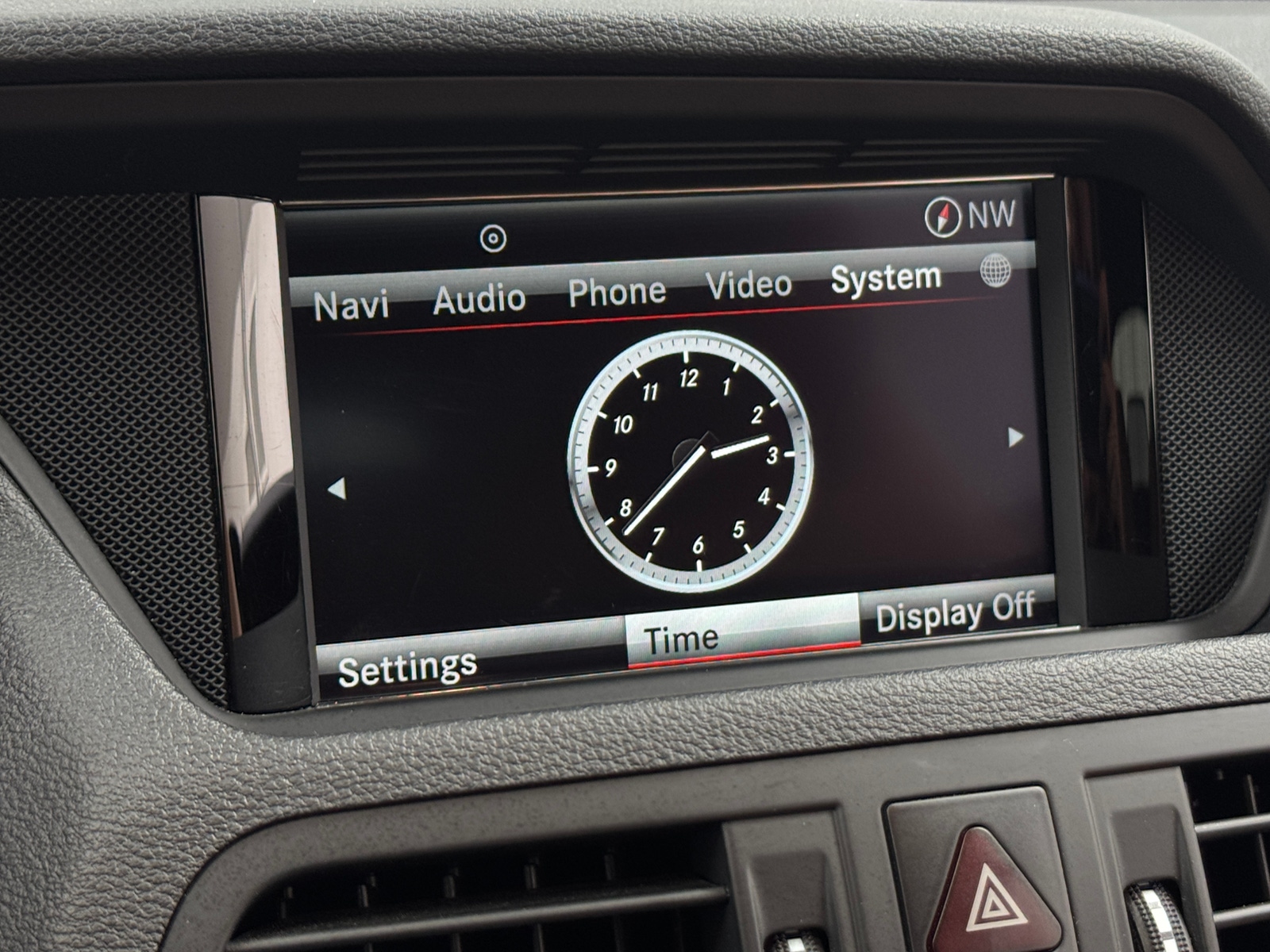 Thumbnail: 2013 Mercedes-Benz E-Class - 3