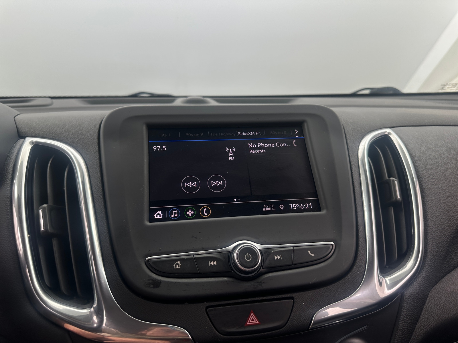 Thumbnail: 2020 Chevrolet Equinox - 4