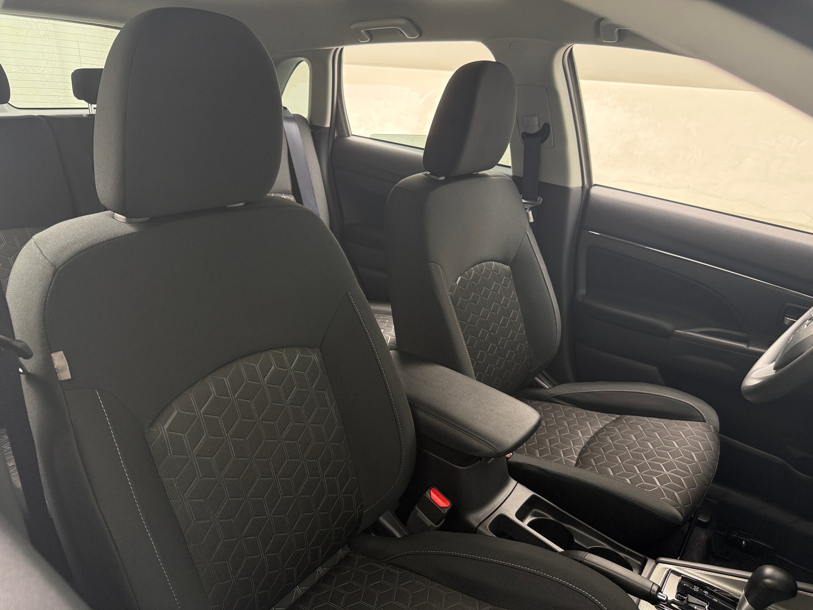 Thumbnail: 2026 Mitsubishi Outlander Sport - 2