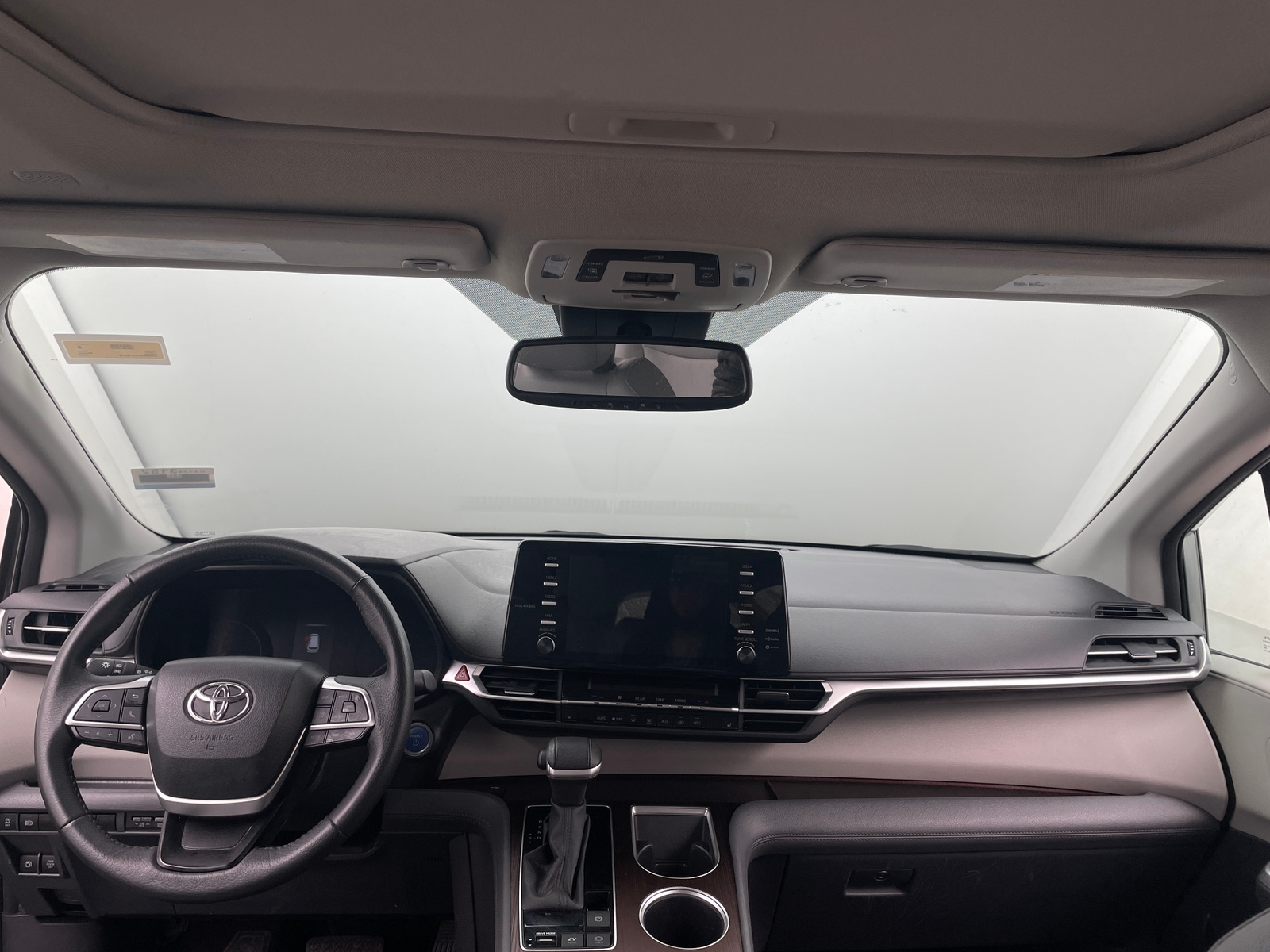 Thumbnail: 2023 Toyota Sienna - 2