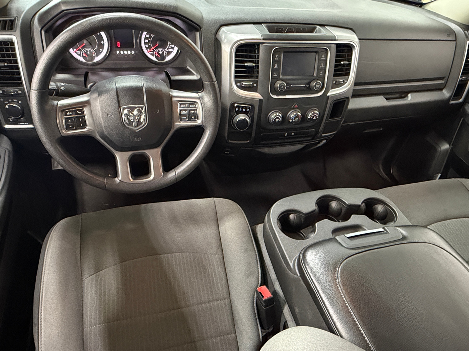 Thumbnail: 2024 RAM 1500 Classic - 3