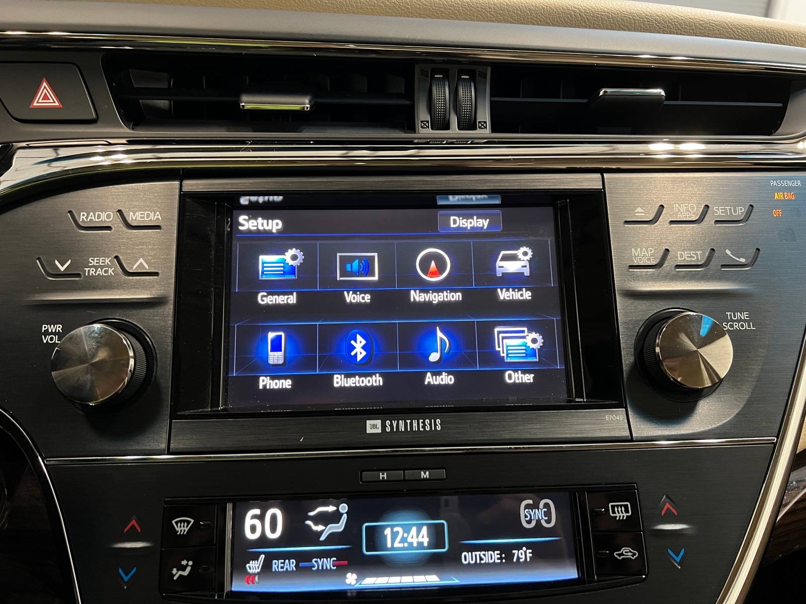 Thumbnail: 2014 Toyota Avalon - 4