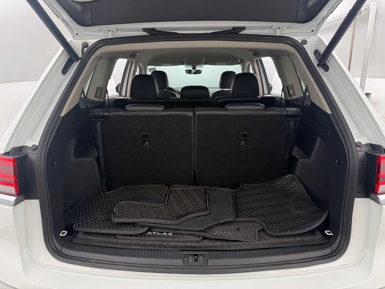 Thumbnail: 2021 Volkswagen Atlas - 7