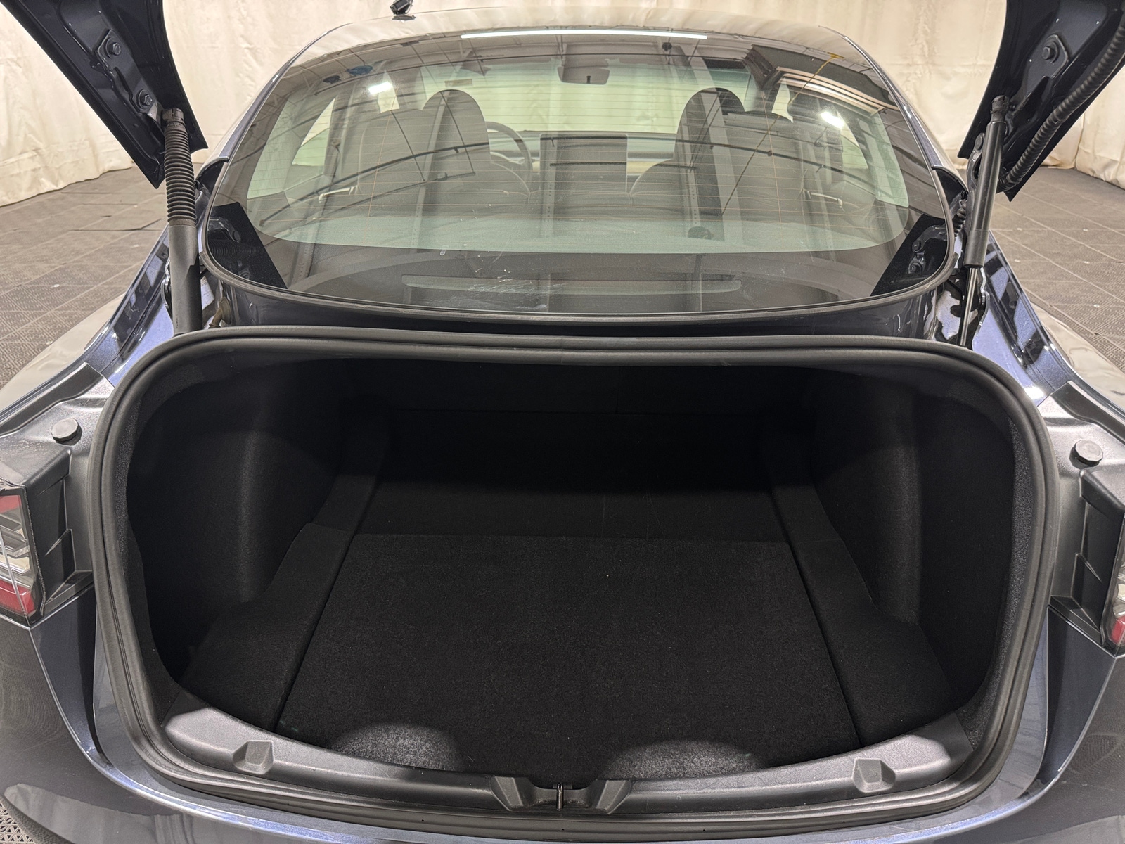 Thumbnail: 2023 Tesla Model 3 - 6
