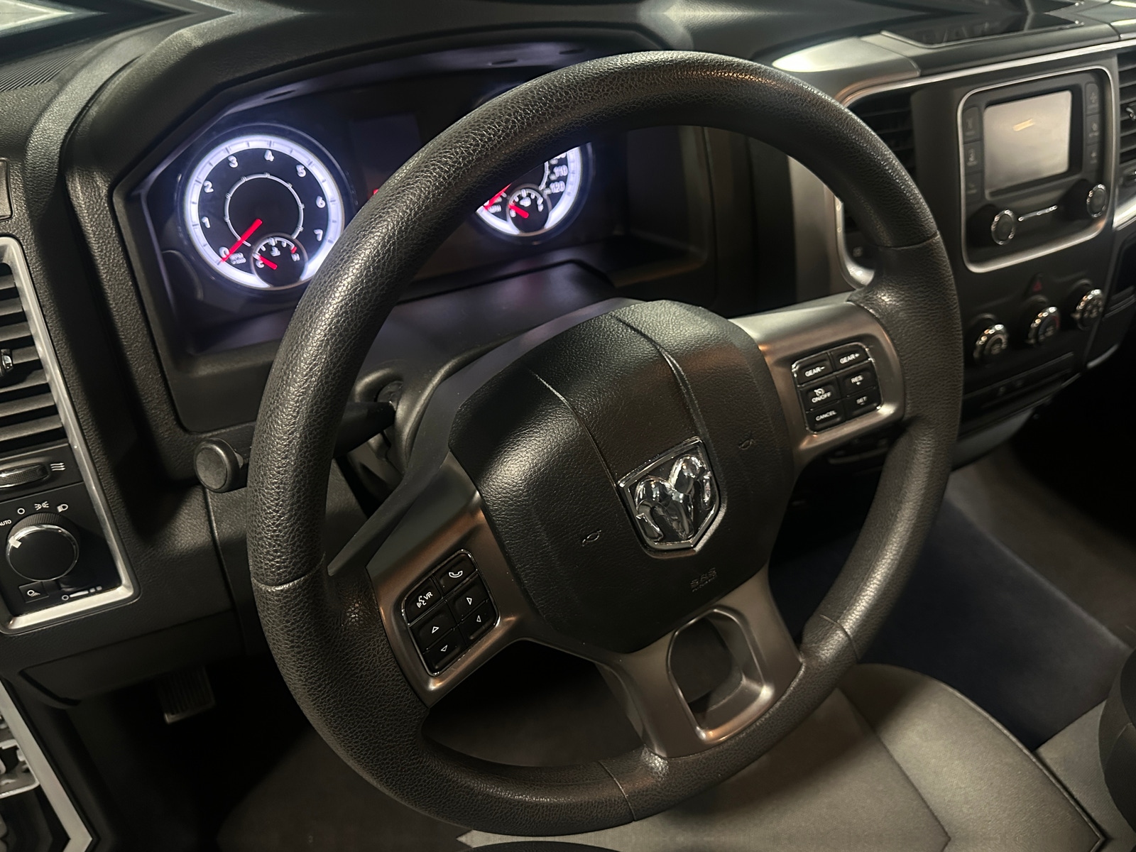 Thumbnail: 2024 RAM 1500 Classic - 5