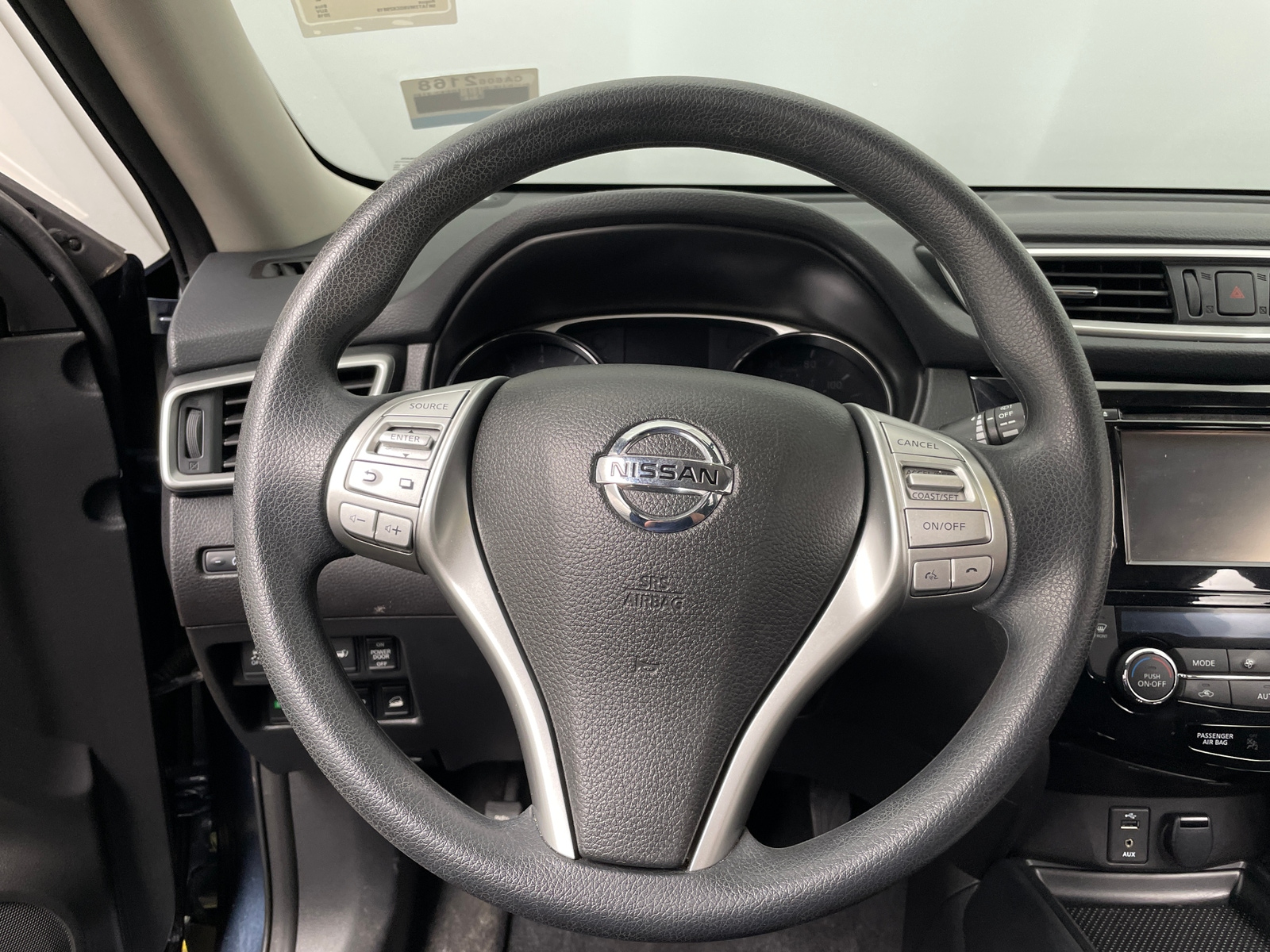 Thumbnail: 2016 Nissan Rogue - 5