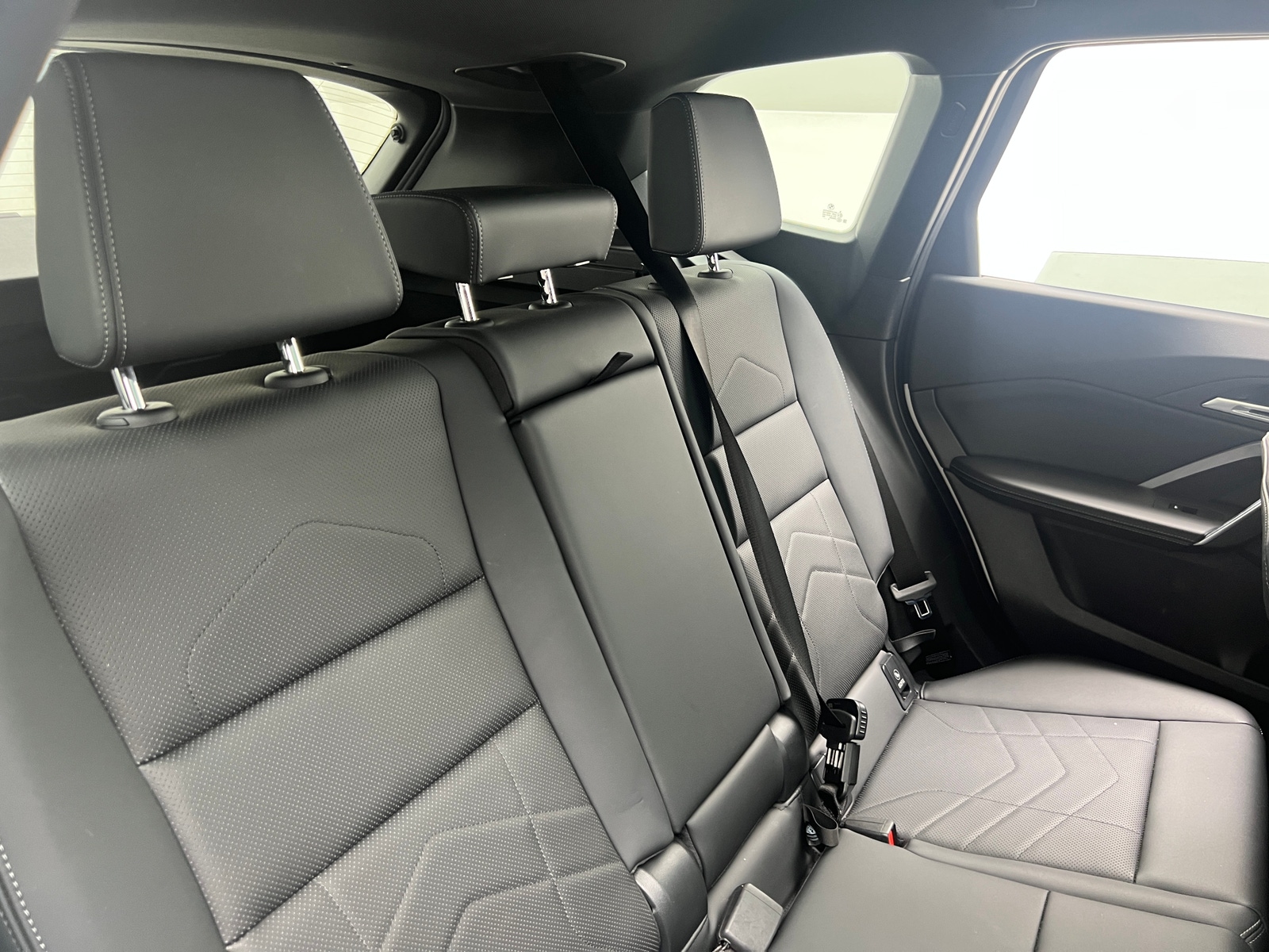 Thumbnail: 2026 BMW X1 - 5
