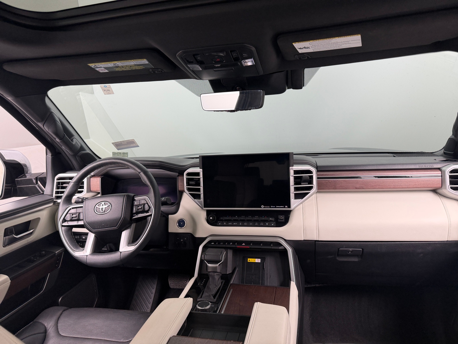 Thumbnail: 2023 Toyota Sequoia - 2