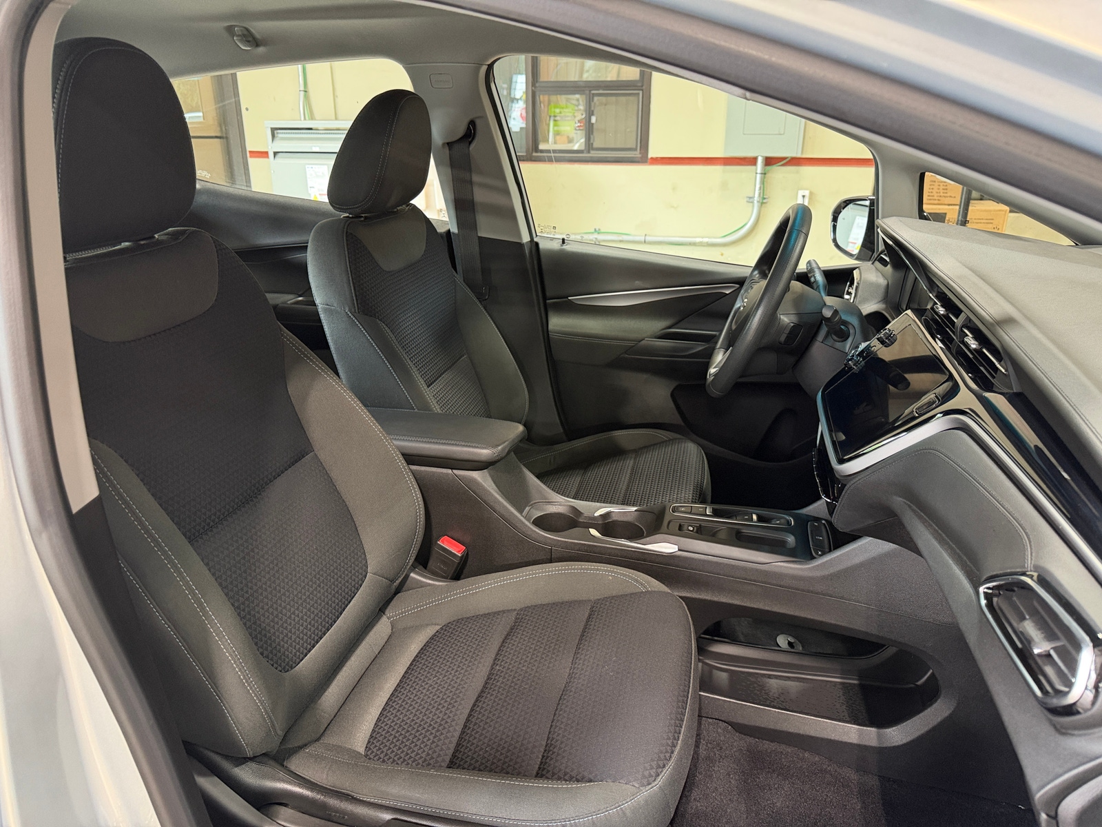 Thumbnail: 2023 Chevrolet Bolt EV - 2