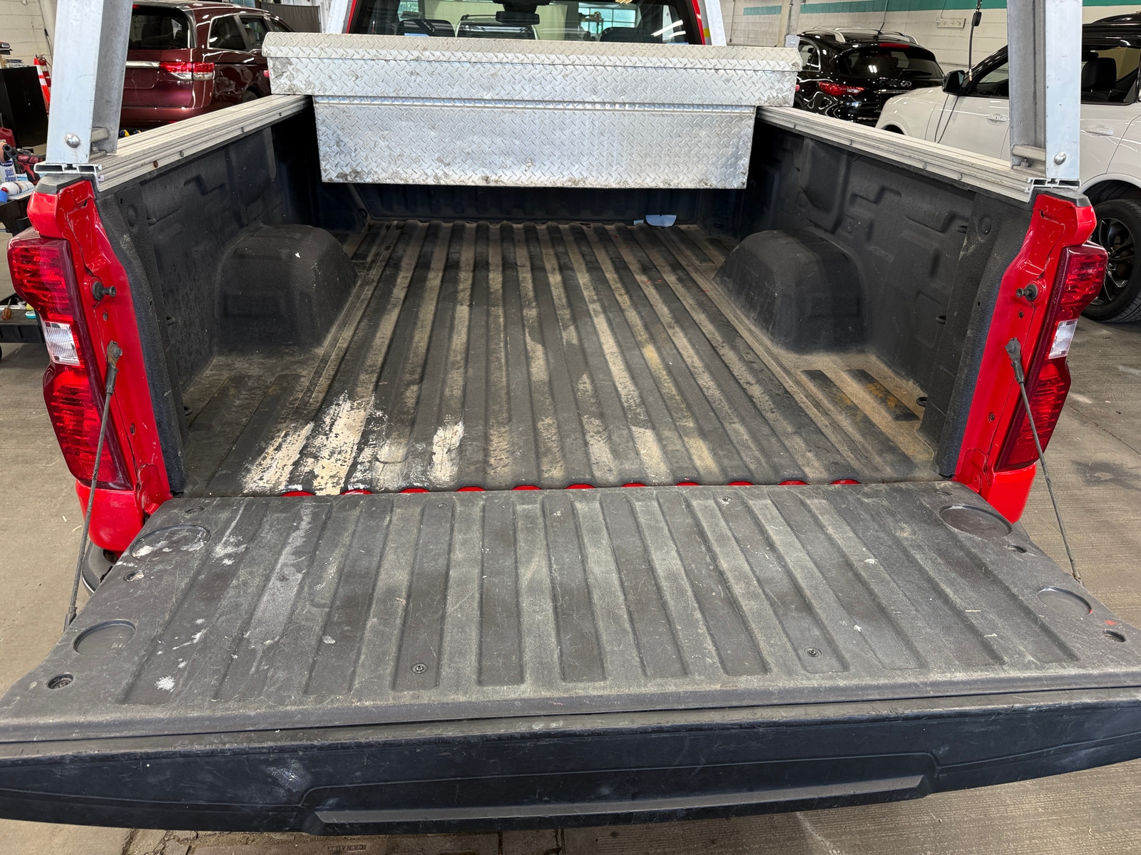 Thumbnail: 2023 Chevrolet Silverado 1500 - 6