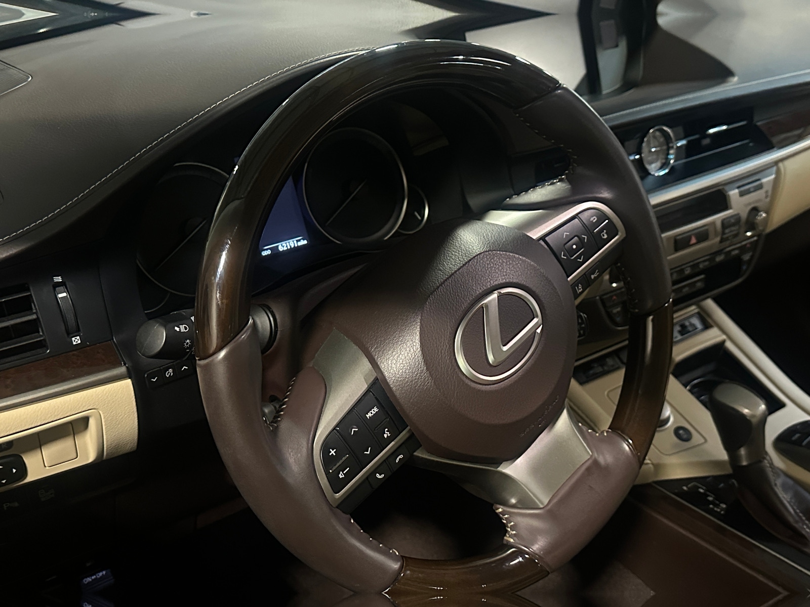 Thumbnail: 2017 Lexus ES - 5