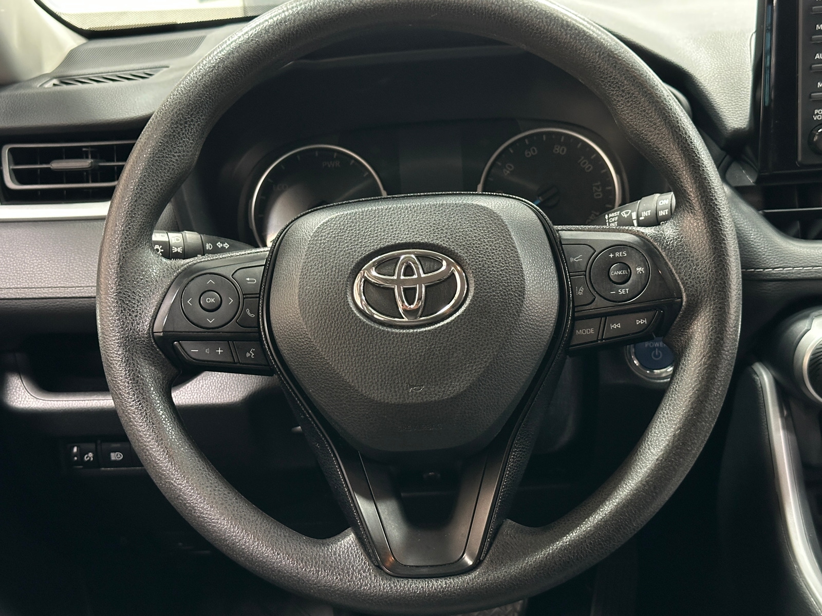Thumbnail: 2021 Toyota RAV4 - 5