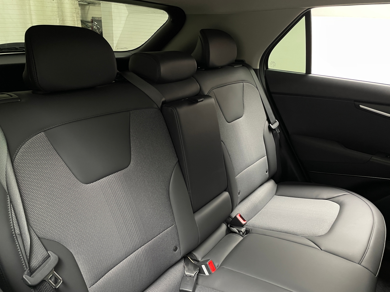Thumbnail: 2024 Kia Niro - 5