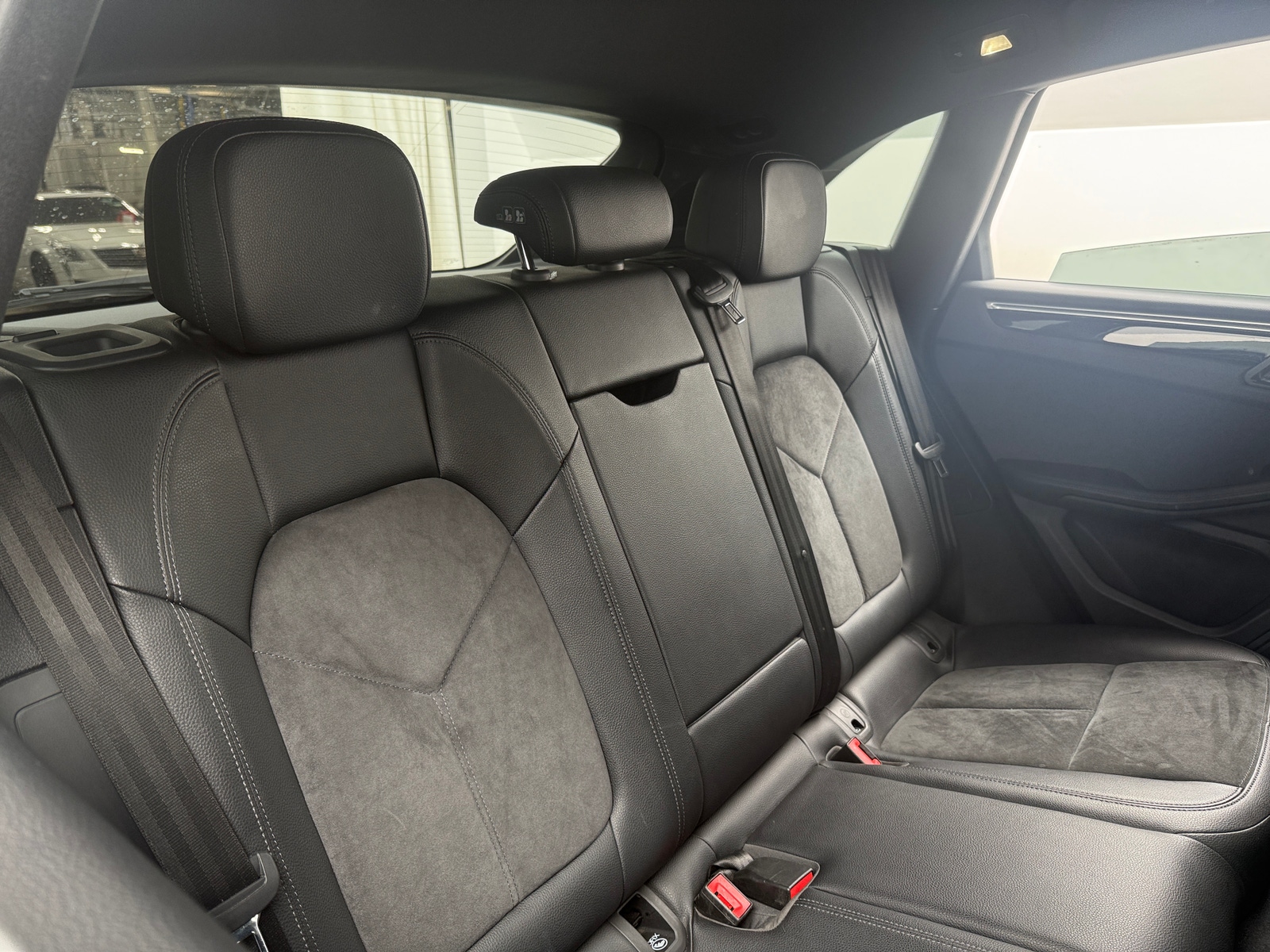 Thumbnail: 2018 Porsche Macan - 5