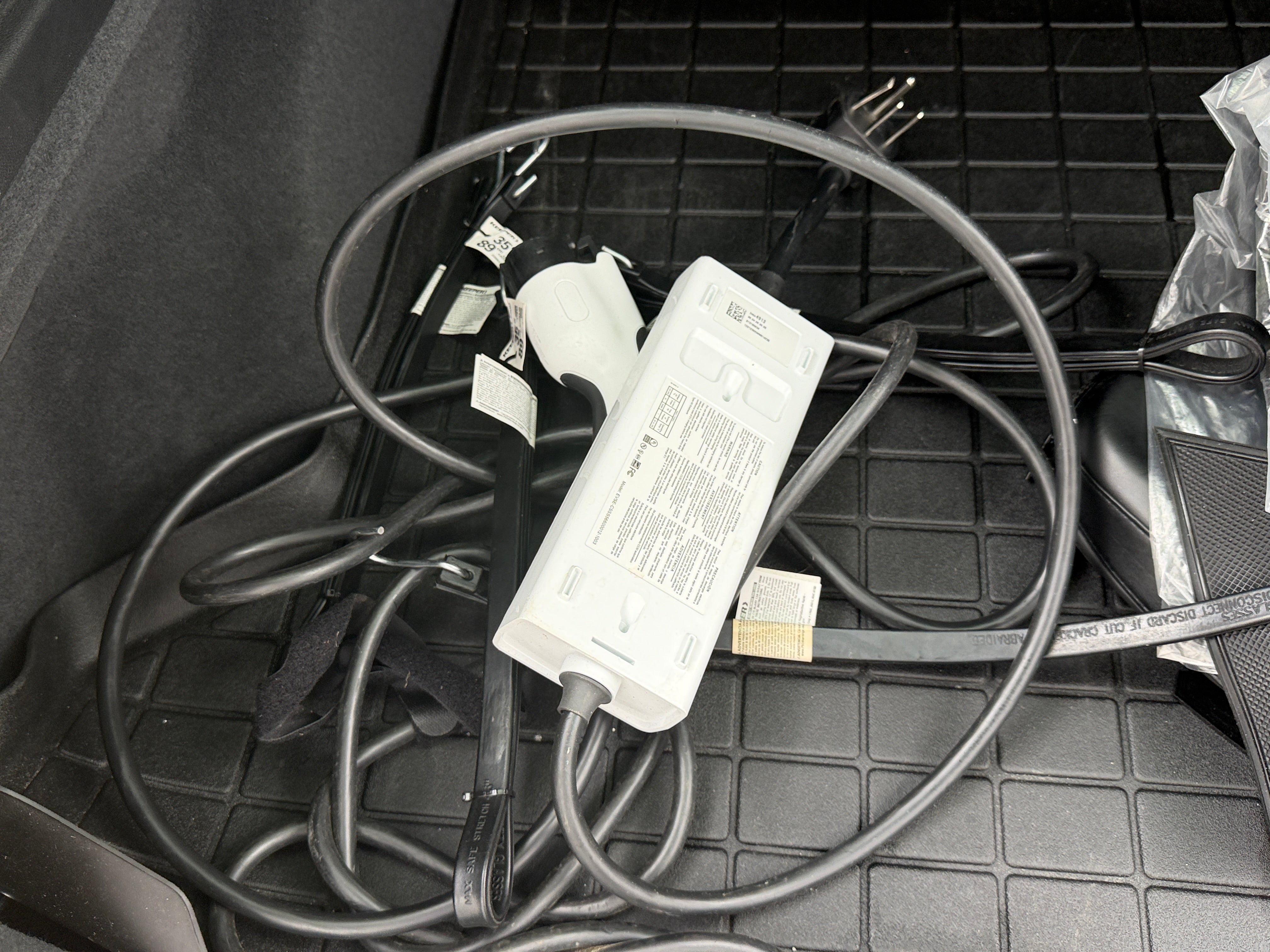 Used 2024 Cadillac LYRIQ Tech with VIN 1GYKPMRLXRZ134137 for sale in Pewaukee, WI