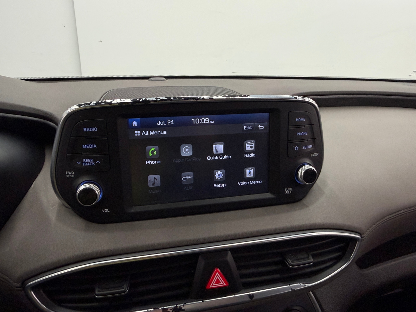 Thumbnail: 2019 Hyundai Santa Fe - 4