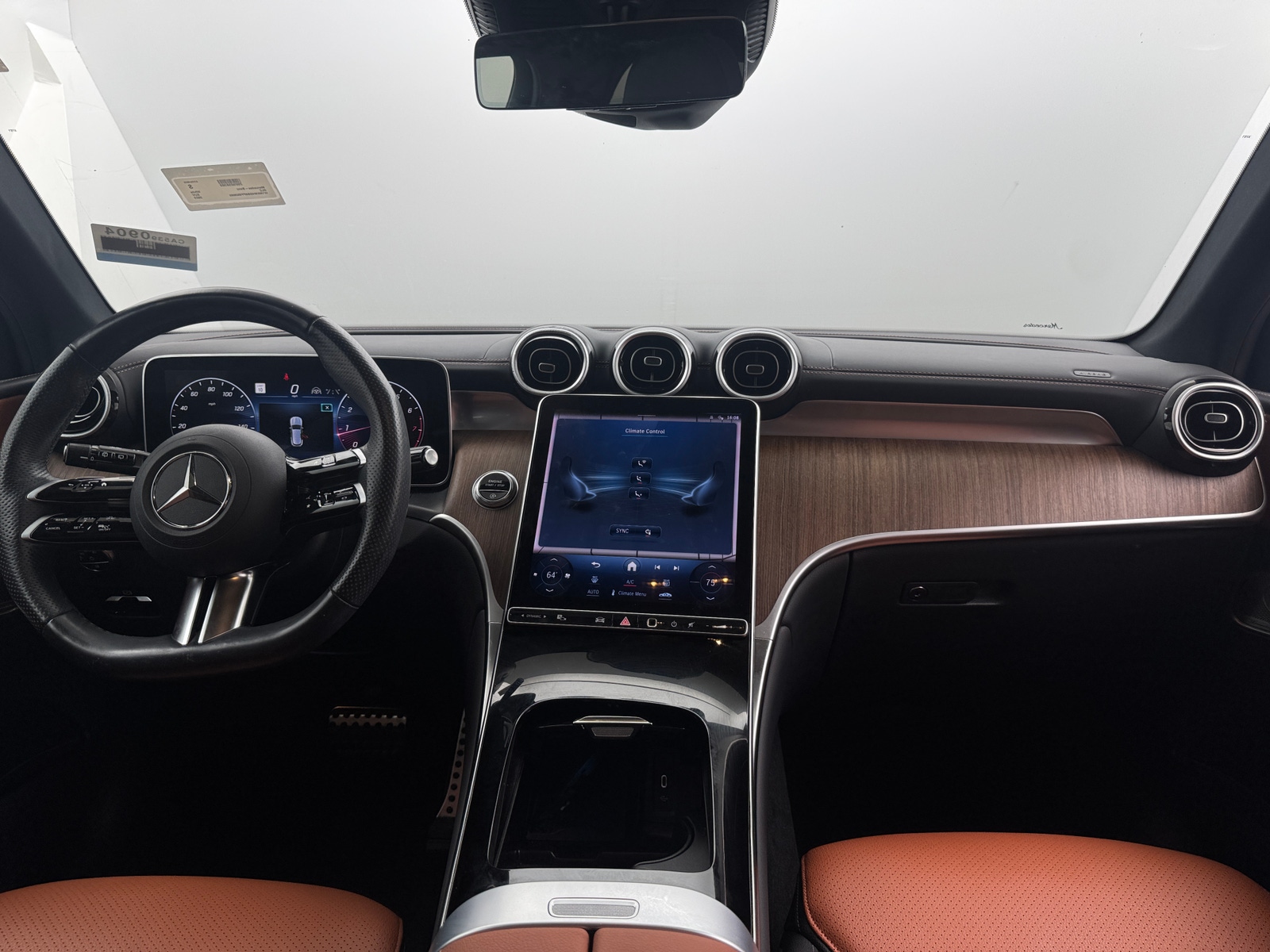 Thumbnail: 2023 Mercedes-Benz GLC - 2