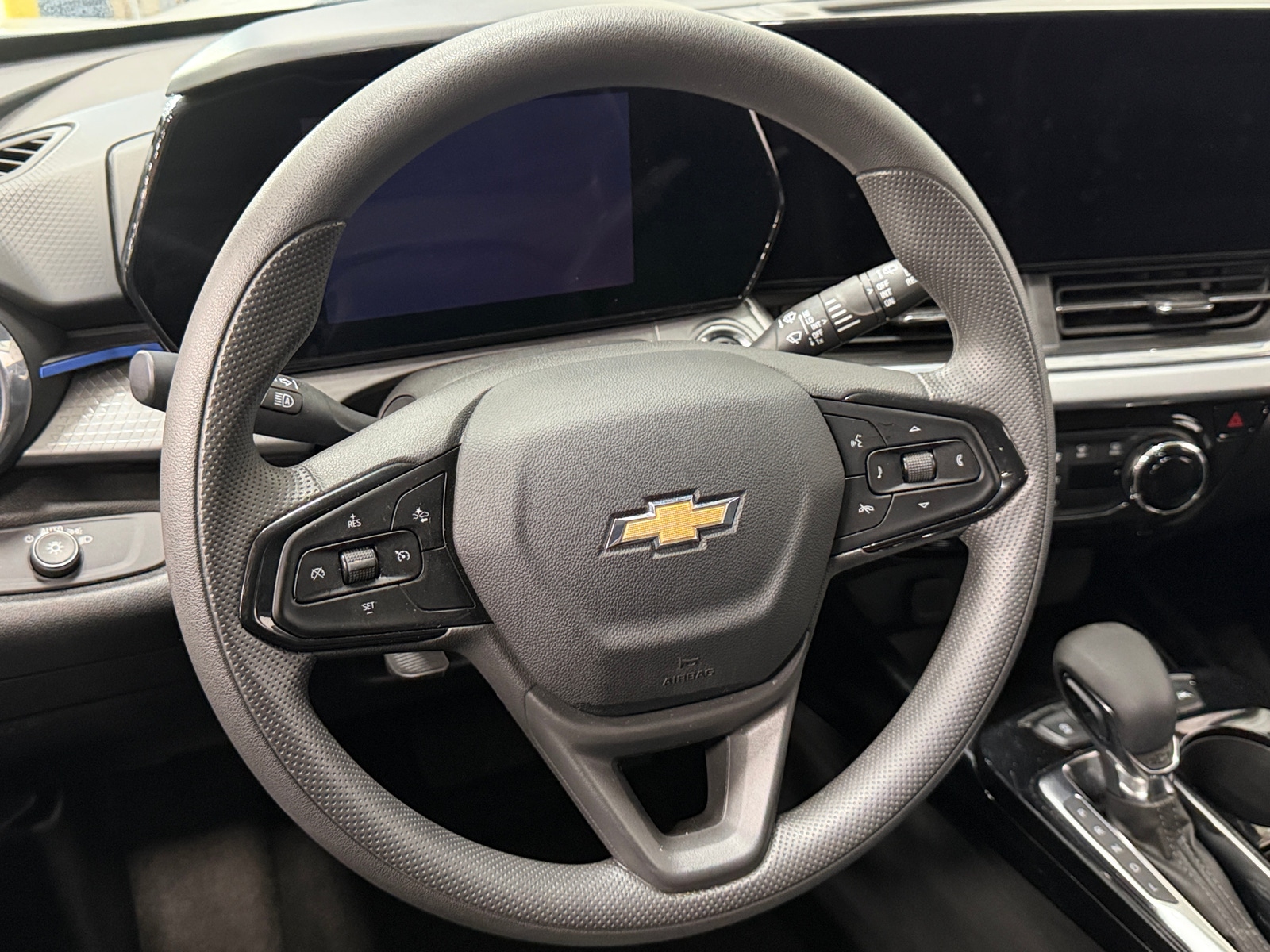 Thumbnail: 2025 Chevrolet Trax - 4