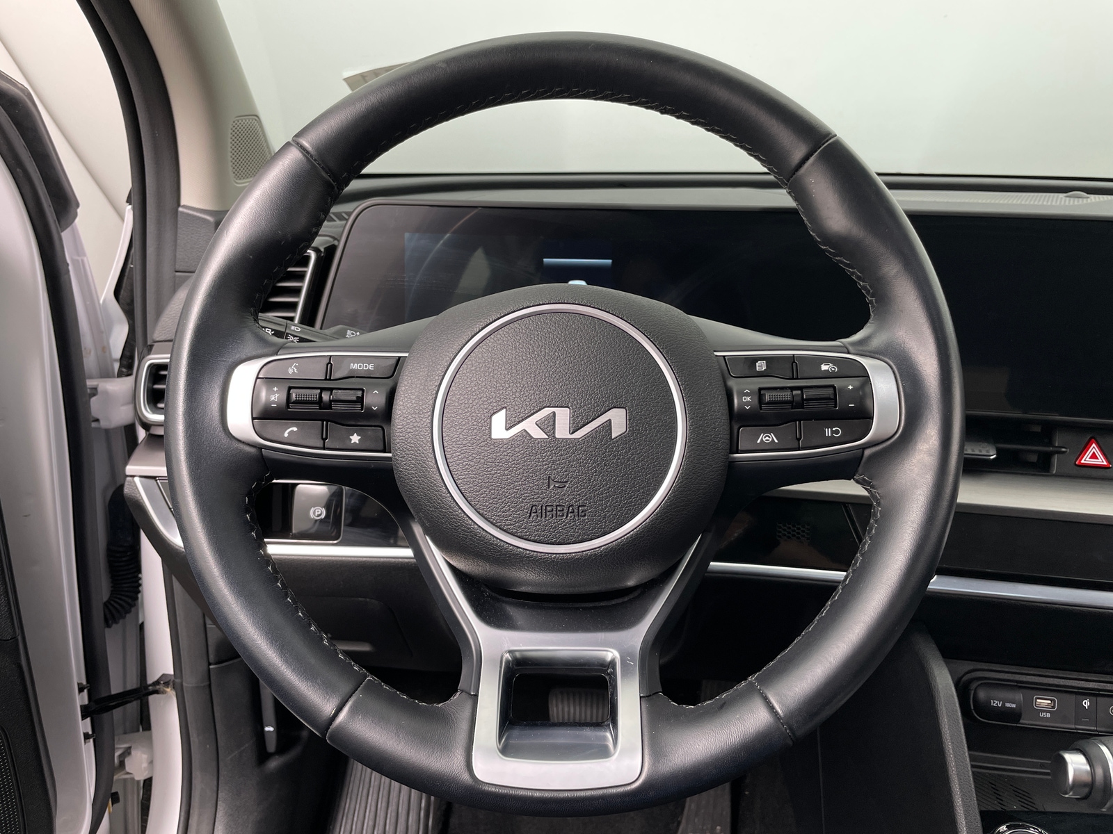 Thumbnail: 2025 Kia Sportage - 4