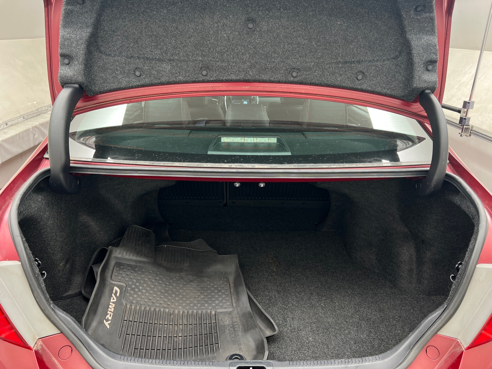 Thumbnail: 2016 Toyota Camry - 7
