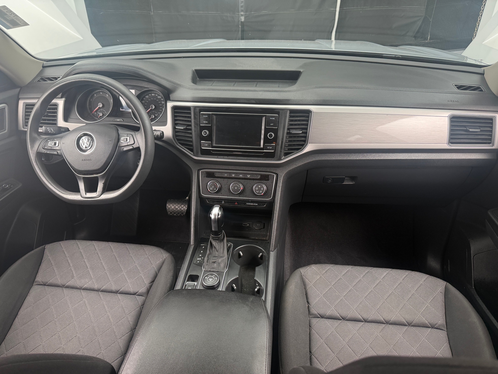 Thumbnail: 2018 Volkswagen Atlas - 3