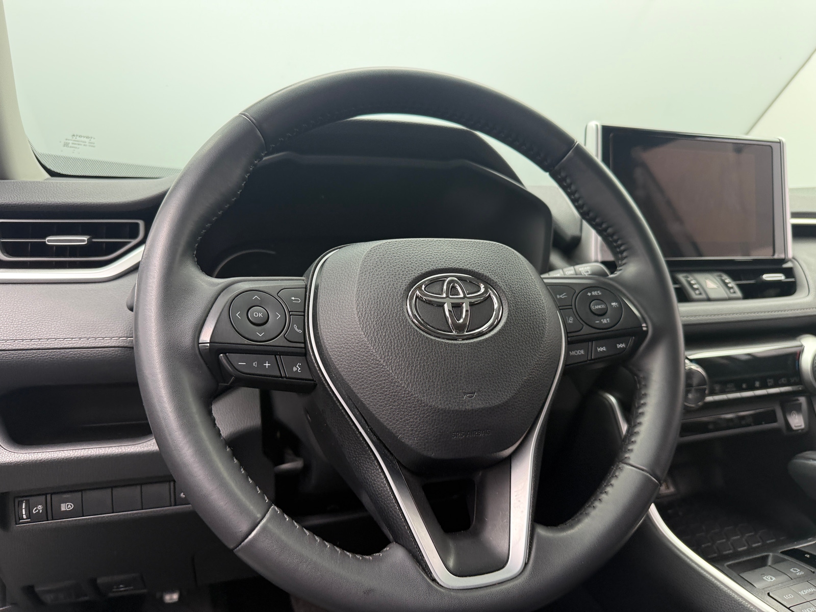 Thumbnail: 2023 Toyota RAV4 - 4