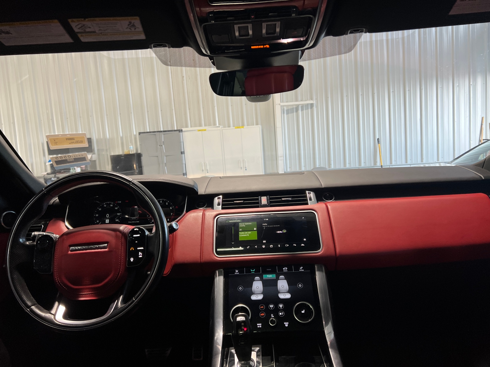 Thumbnail: 2018 Land Rover Range Rover Sport - 2