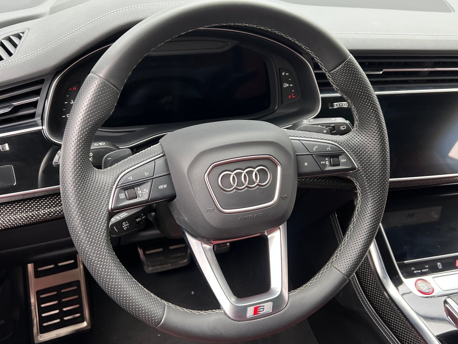 Thumbnail: 2023 Audi SQ8 - 4