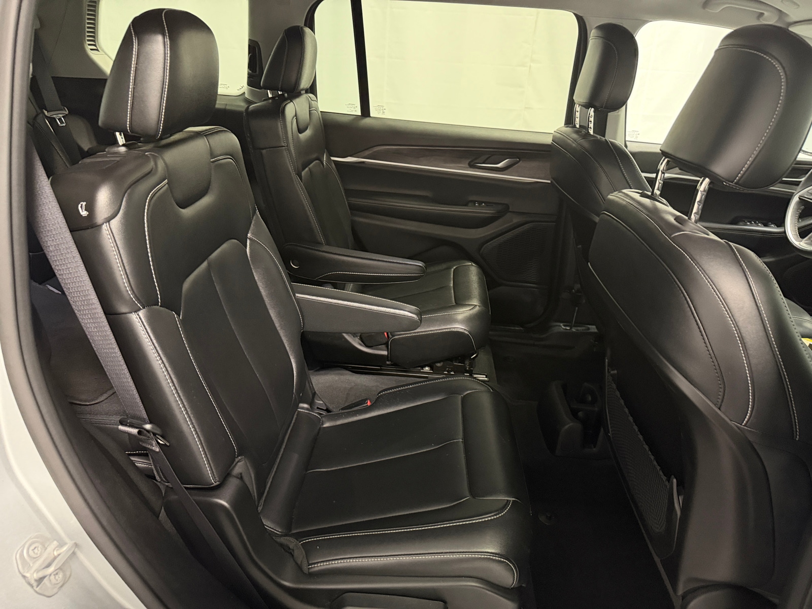 Thumbnail: 2023 Jeep Grand Cherokee L - 5