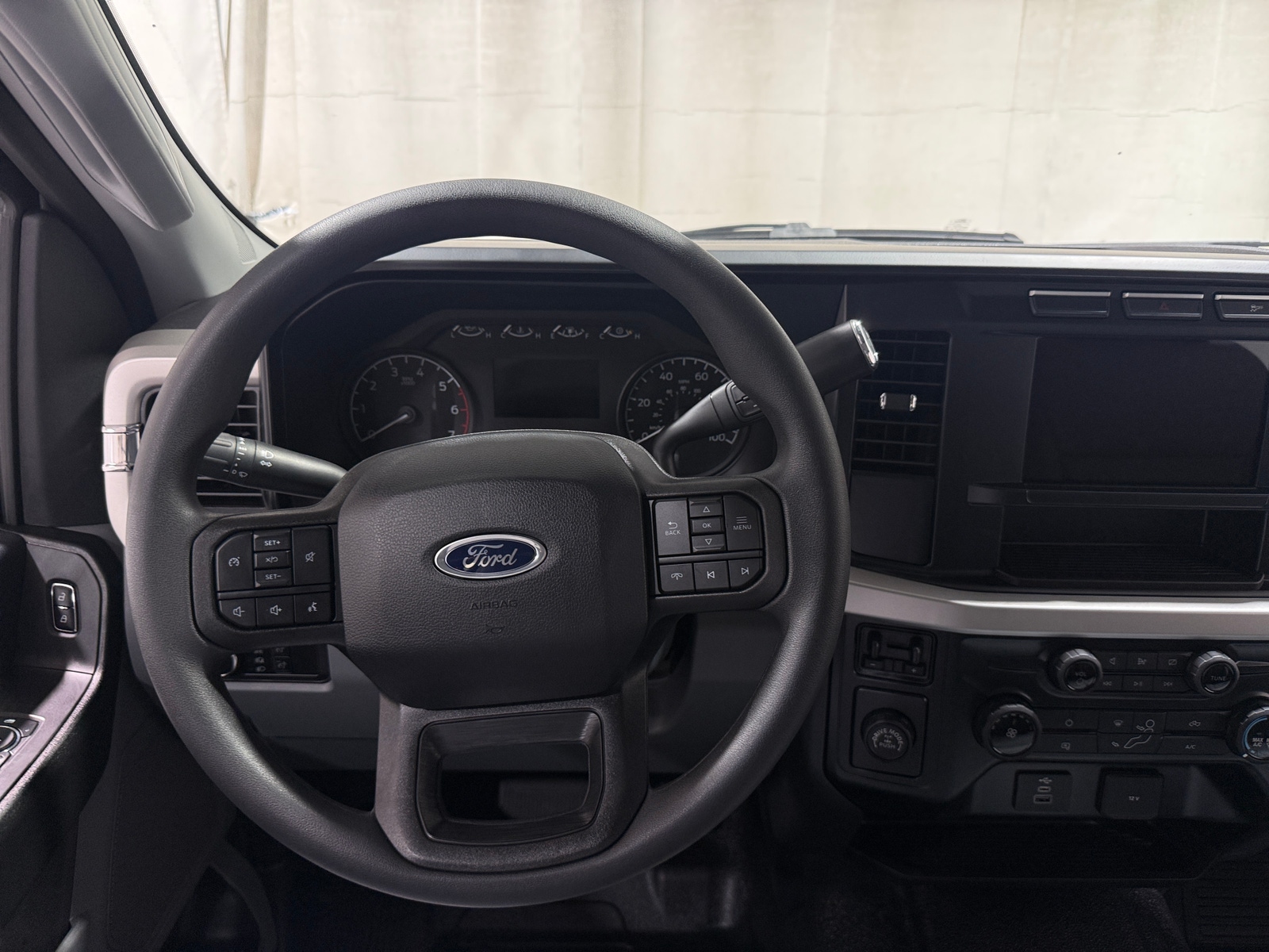 Thumbnail: 2024 Ford Econoline - 5