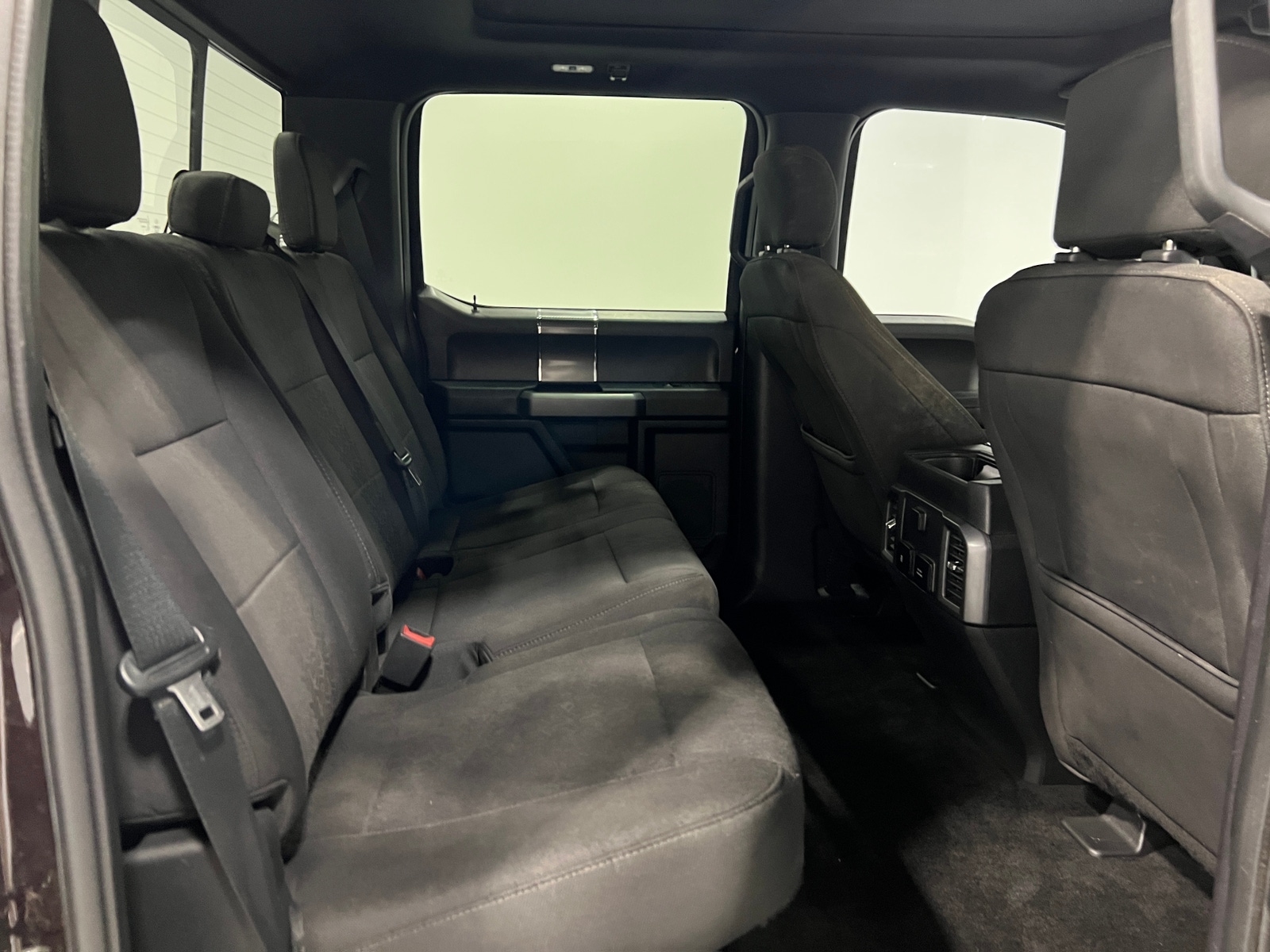 Thumbnail: 2018 Ford Econoline - 6