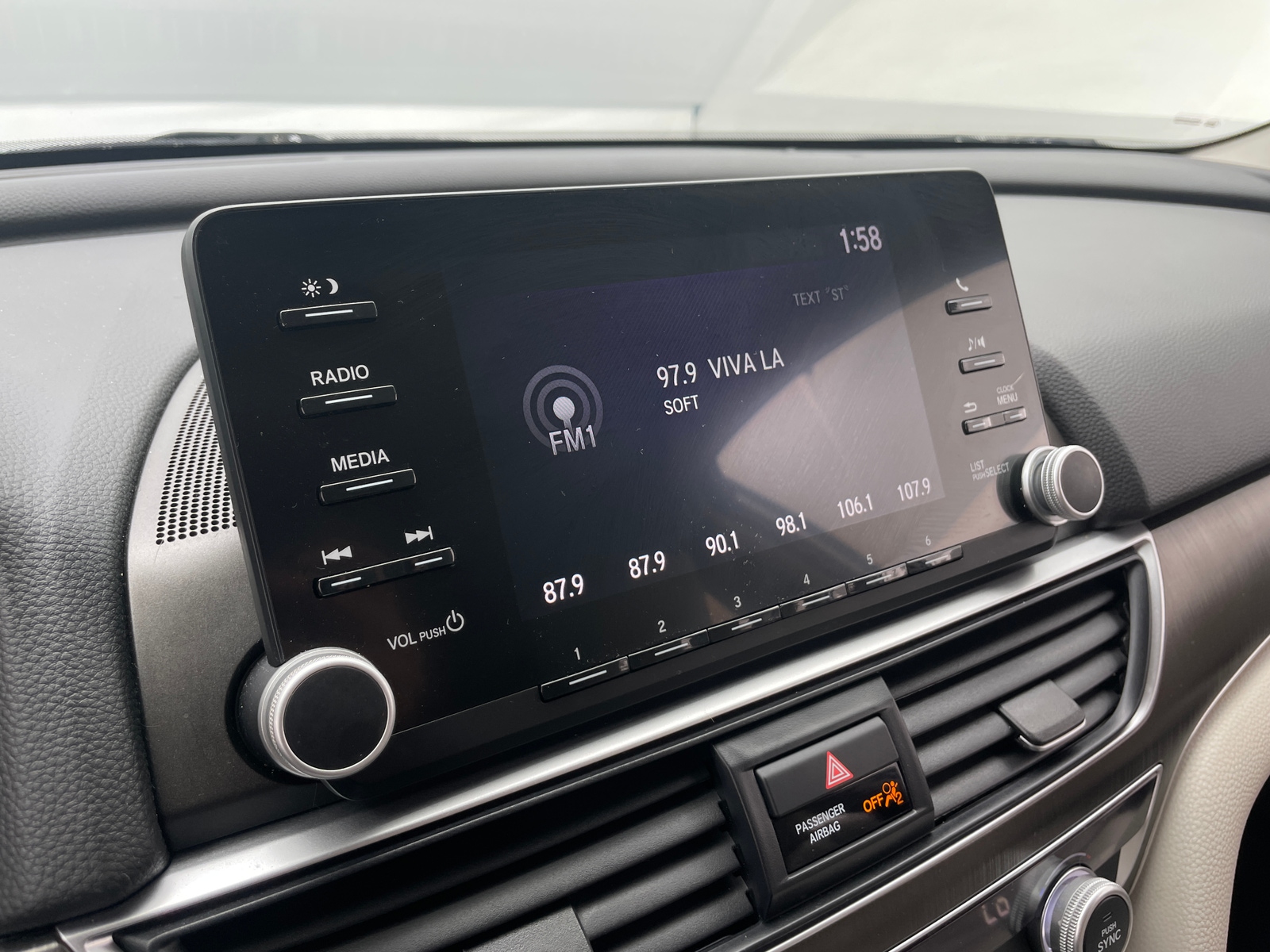 Thumbnail: 2019 Honda Accord - 4