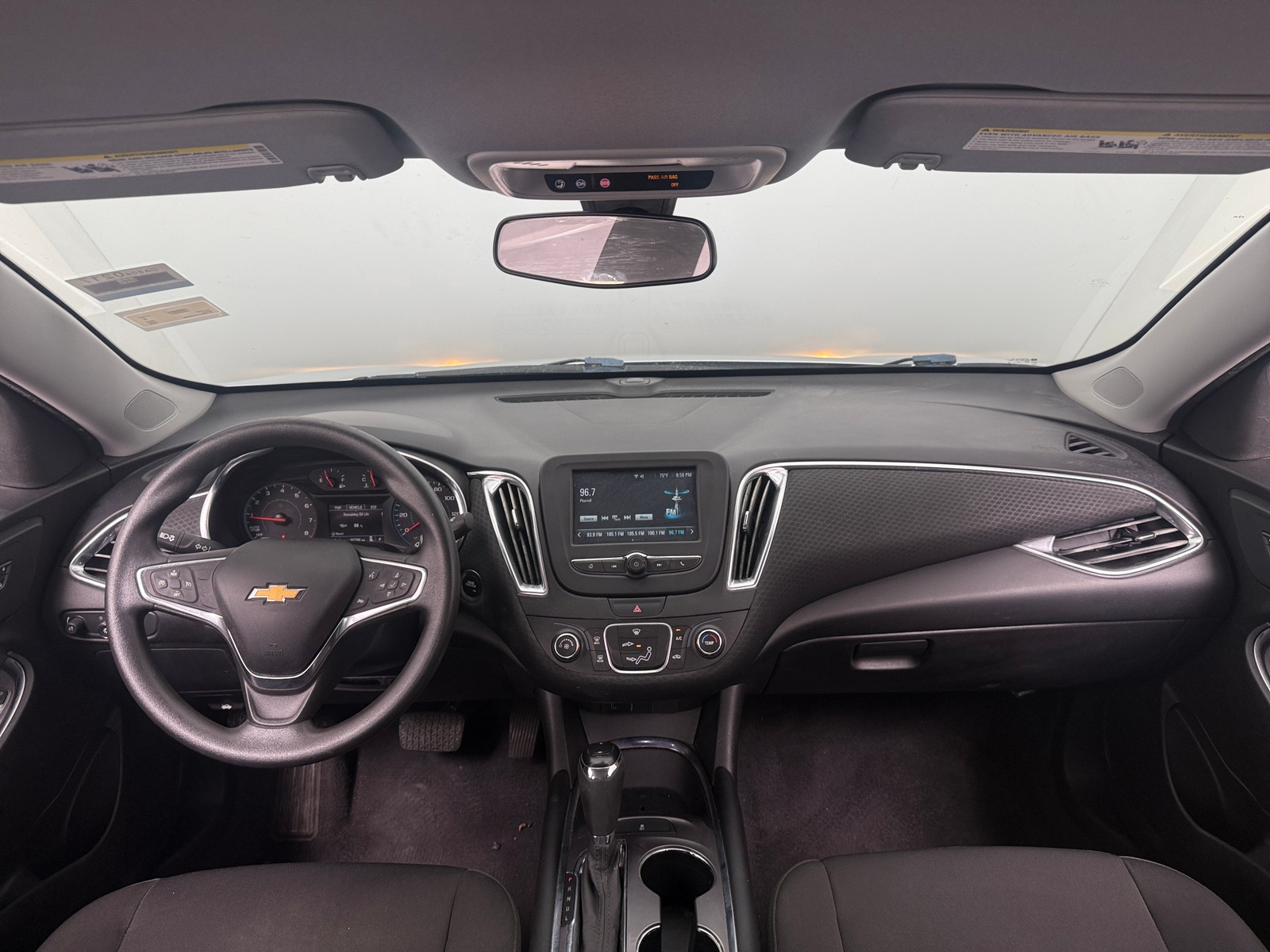 Thumbnail: 2018 Chevrolet Malibu - 3