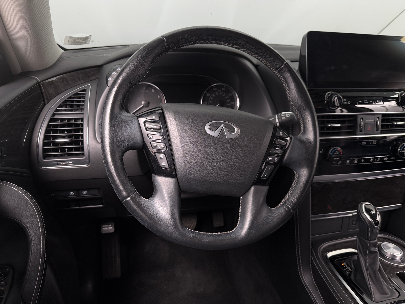 Thumbnail: 2022 INFINITI QX80 - 4