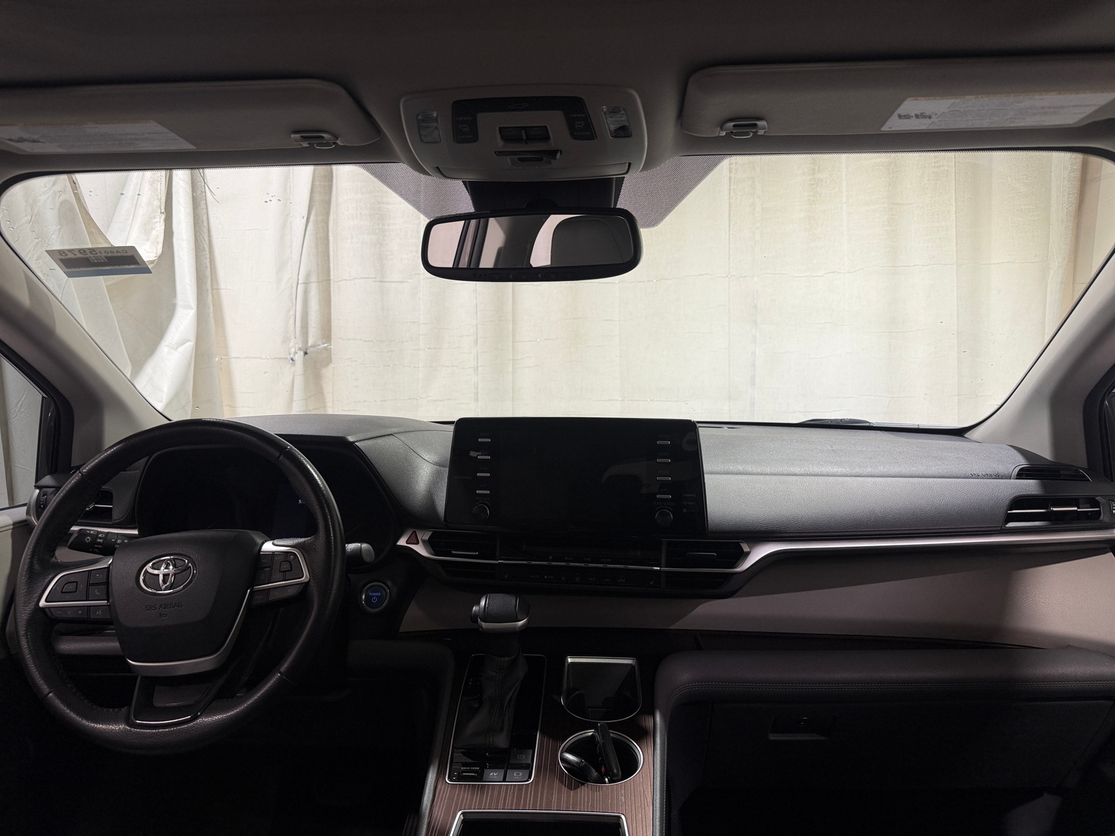 Thumbnail: 2021 Toyota Sienna - 2