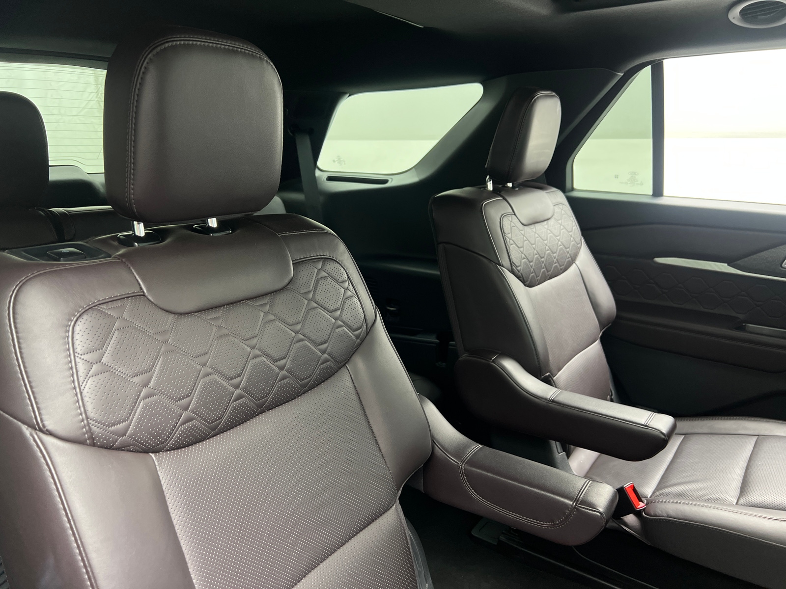 Thumbnail: 2025 Ford Explorer - 5