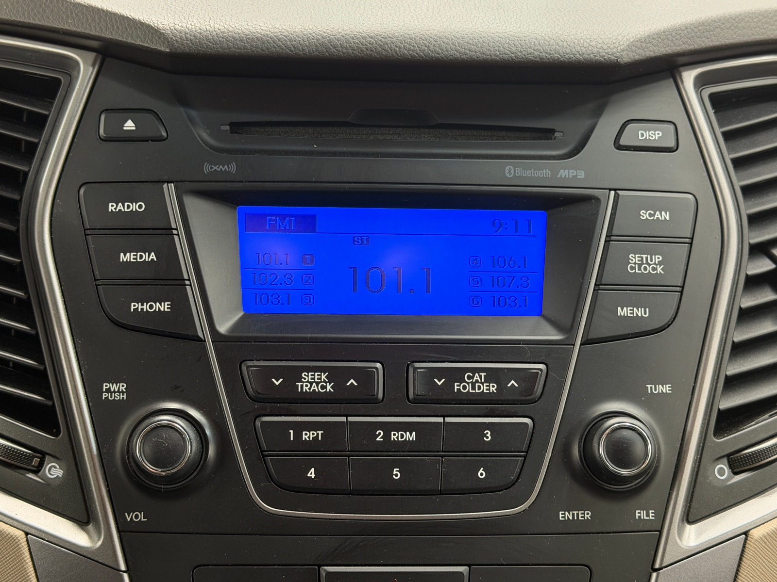 Thumbnail: 2013 Hyundai Santa Fe - 4
