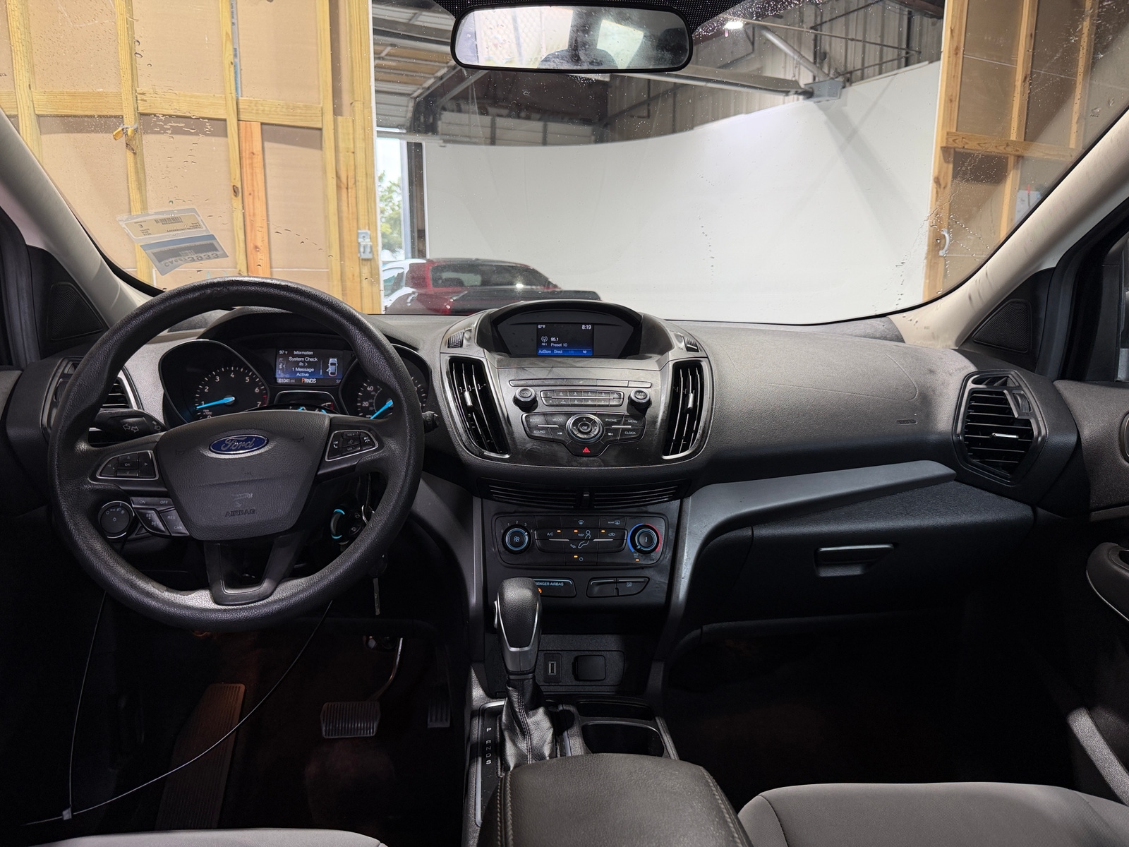 Thumbnail: 2019 Ford Escape - 3
