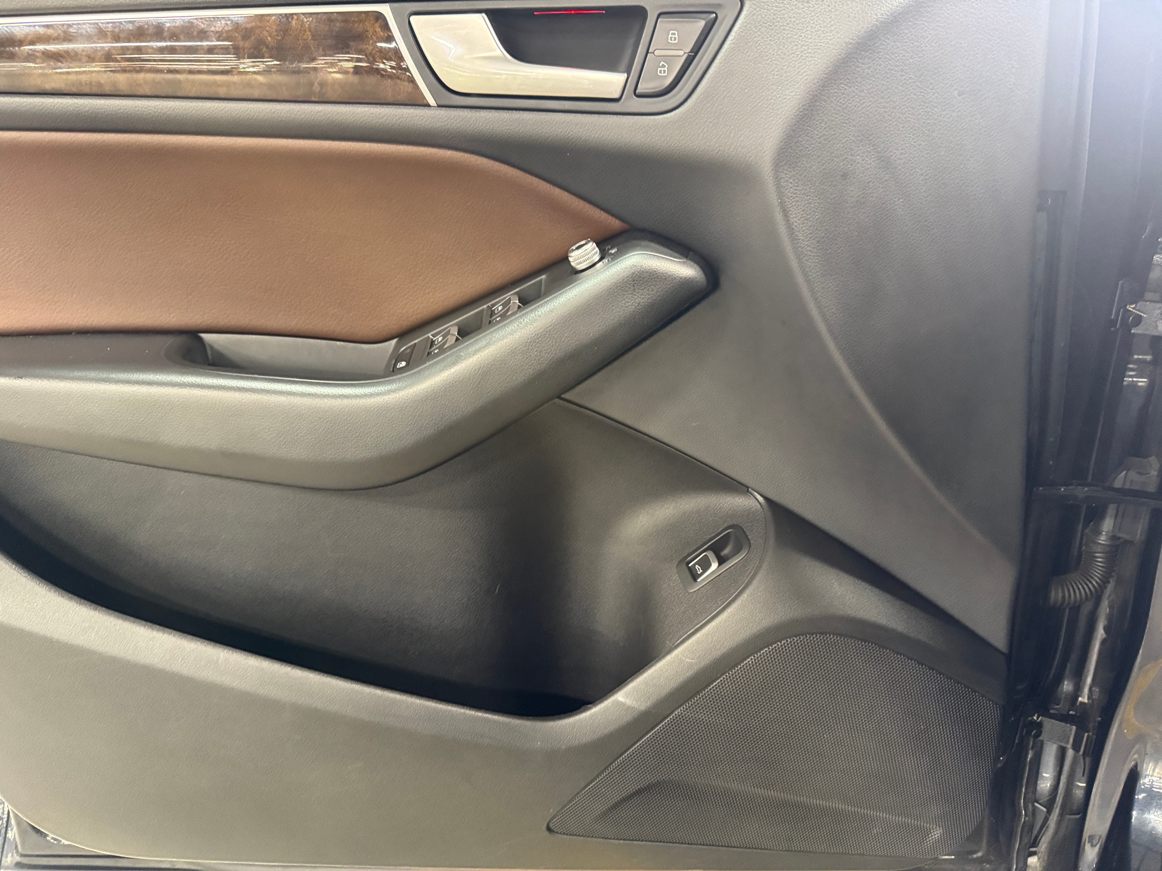 Used 2015 Audi Q5 Premium with VIN WA1CFAFP1FA097700 for sale in Pewaukee, WI